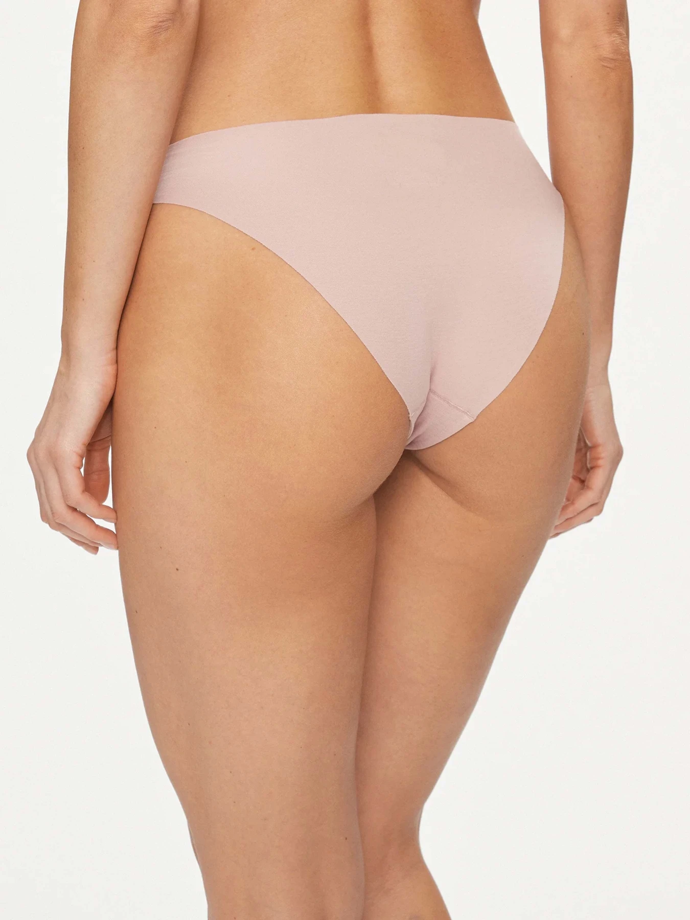 Нижнее белье Calvin Klein Underwear Invisibles Cotton модель 000QD5200E-N8I Нижнее белье Calvin Klein Underwear Invisibles Cotton модель 000QD5200E-N8I Фото
