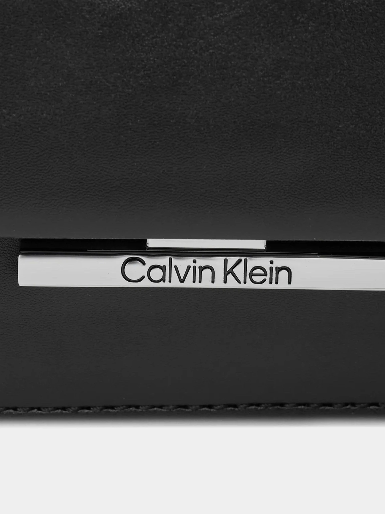 Сумки Calvin Klein Linear модель K60K612115-BEH Сумки Calvin Klein Linear модель K60K612115-BEH Фото