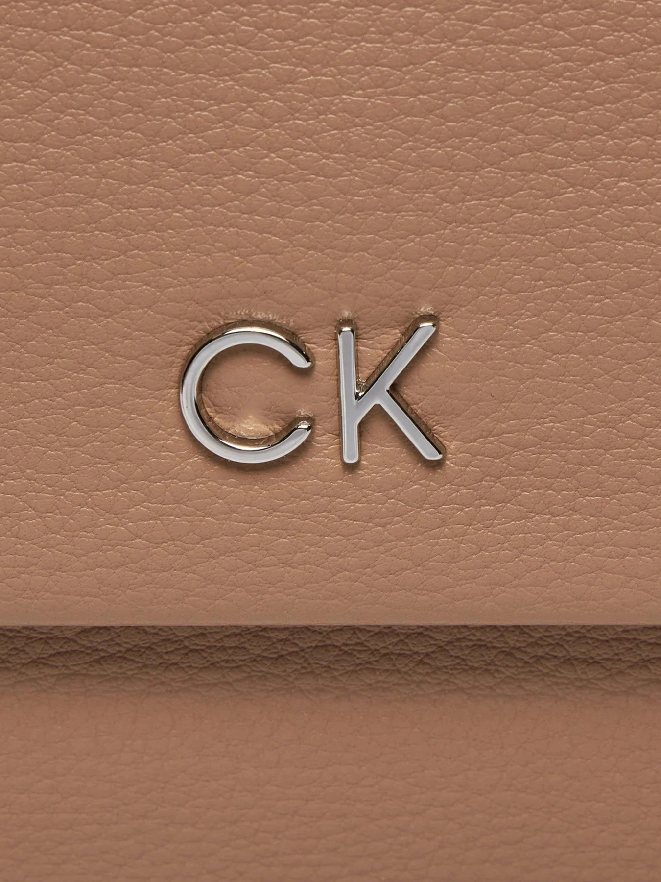 Сумки Calvin Klein Daily Shoulder модель K60K612139-PA6 Фото
