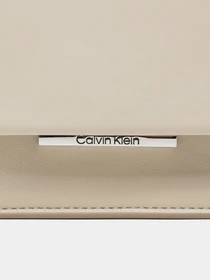 Сумки Calvin Klein Linear Shoulder модель K60K612158-PEG Фото