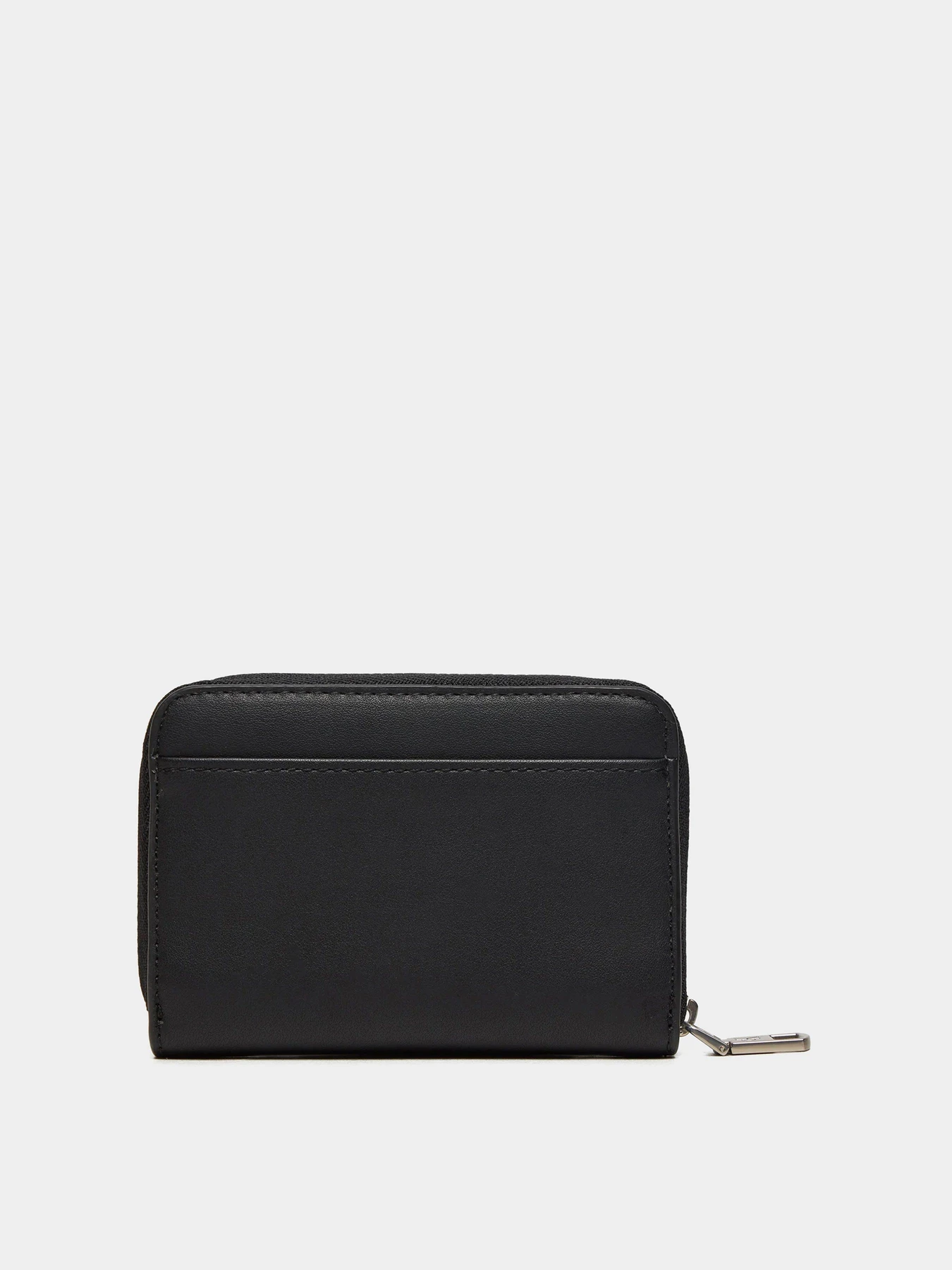 Гаманці Calvin Klein Block Med Zip Around модель K60K612254-BEH Гаманці Calvin Klein Block Med Zip Around модель K60K612254-BEH Фото