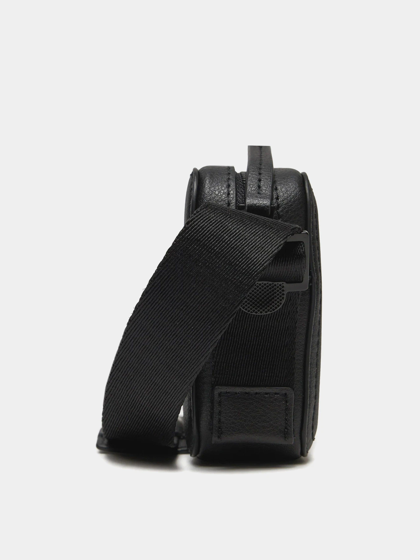 Сумки Calvin Klein Minimal Focus Camera модель K50K511850-BEH Фото