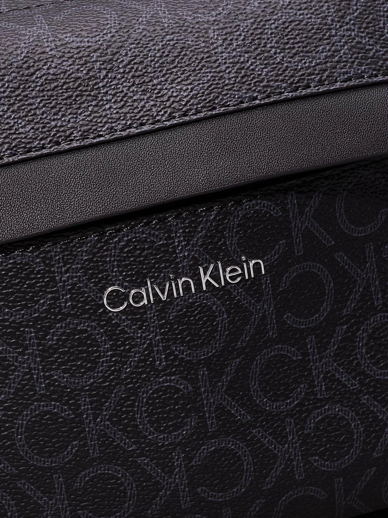 Сумки Calvin Klein Must модель K50K512198-0GJ Сумки Calvin Klein Must модель K50K512198-0GJ Фото