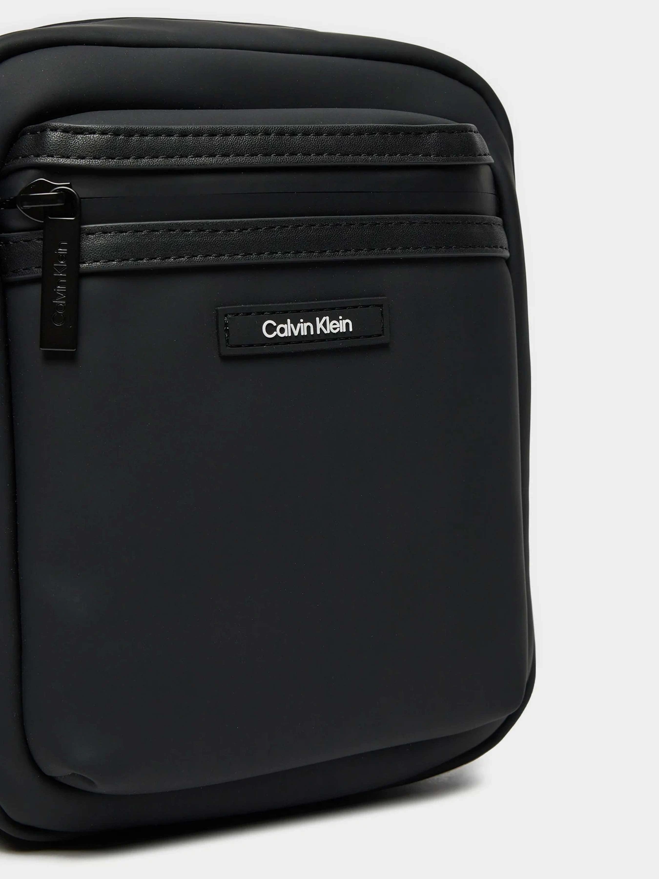 Сумки Calvin Klein Essential Conv Reporter модель K50K512235-BEH Фото