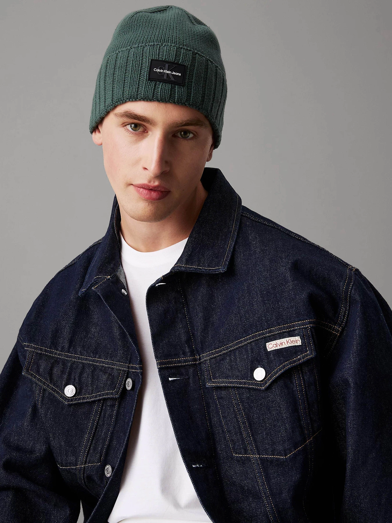 Шапки та кепки Calvin Klein Mono Logo Patch модель K50K512463-MRO Шапки та кепки Calvin Klein Mono Logo Patch модель K50K512463-MRO Фото