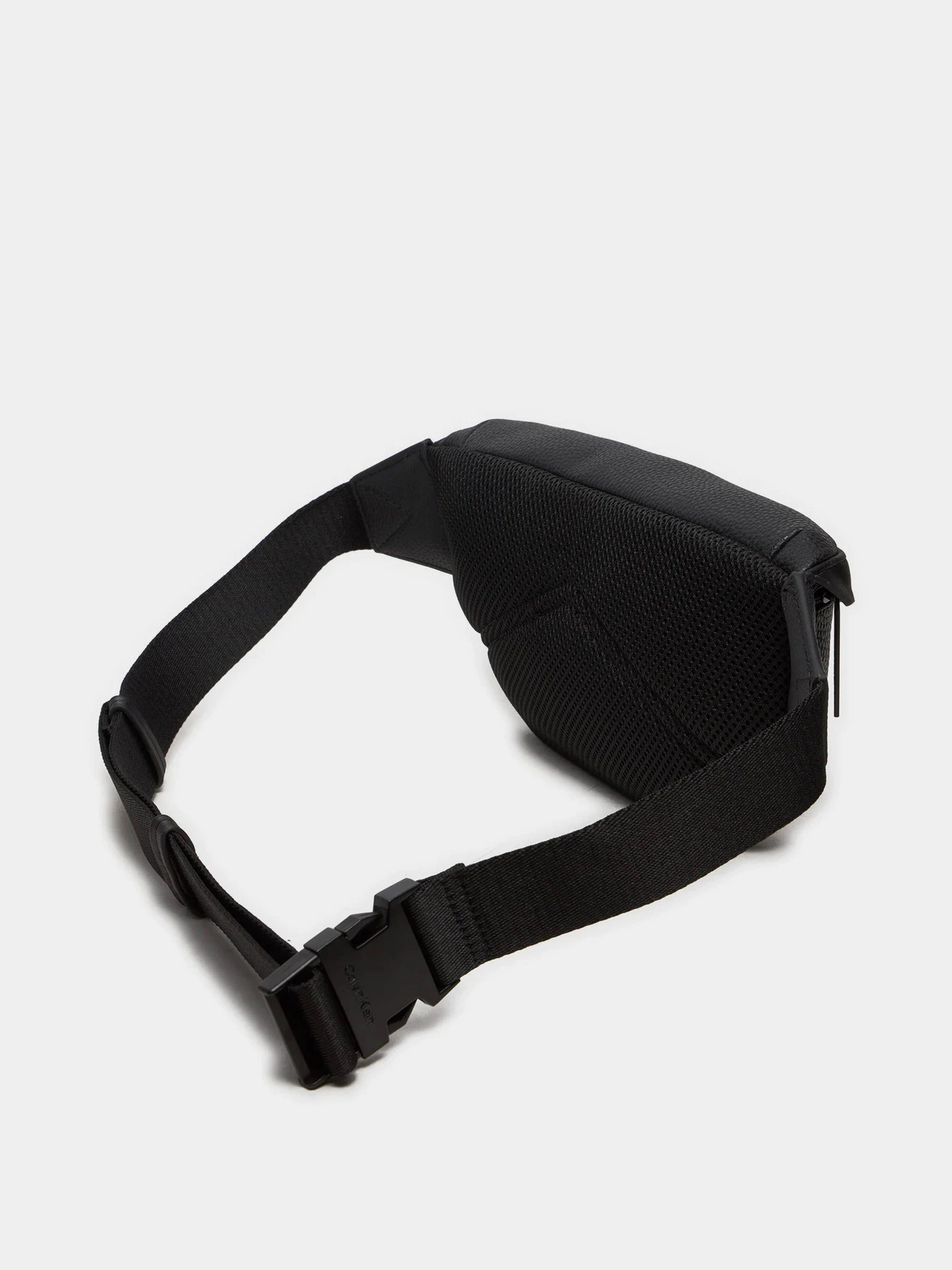 Сумки Calvin Klein Must Waistbag модель K50K512202-BEH Фото