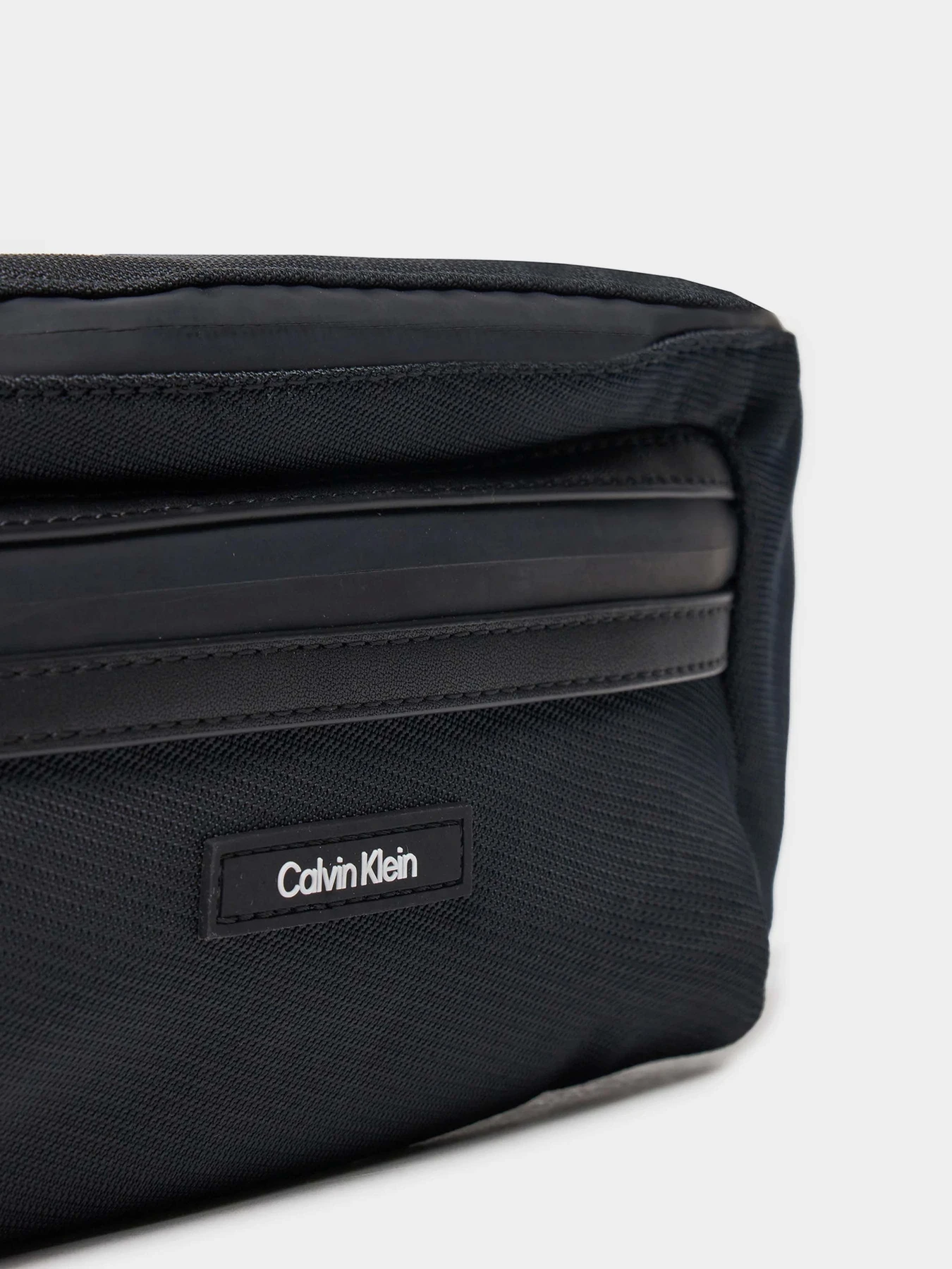 Сумки Calvin Klein Essential модель K50K512229-BEH Сумки Calvin Klein Essential модель K50K512229-BEH Фото