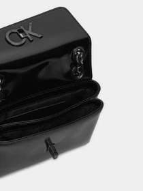 Сумки Calvin Klein Re-Lock Sm Shoulder модель K60K612558-BEH Фото