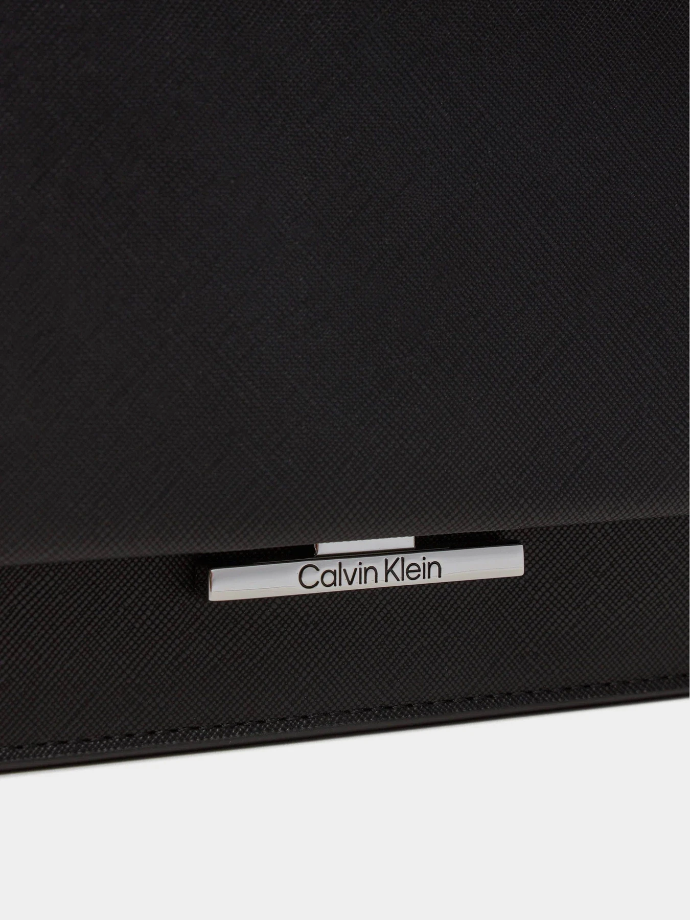 Сумки Calvin Klein Linear модель K60K612559-BEH Сумки Calvin Klein Linear модель K60K612559-BEH Фото