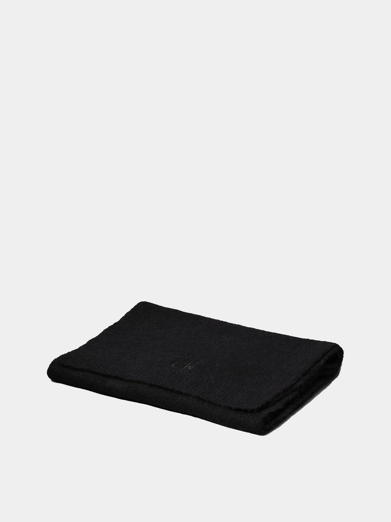 Шарфы и платки Calvin Klein Embroidery Airy модель K60K612610-BEH Шарфы и платки Calvin Klein Embroidery Airy модель K60K612610-BEH Фото