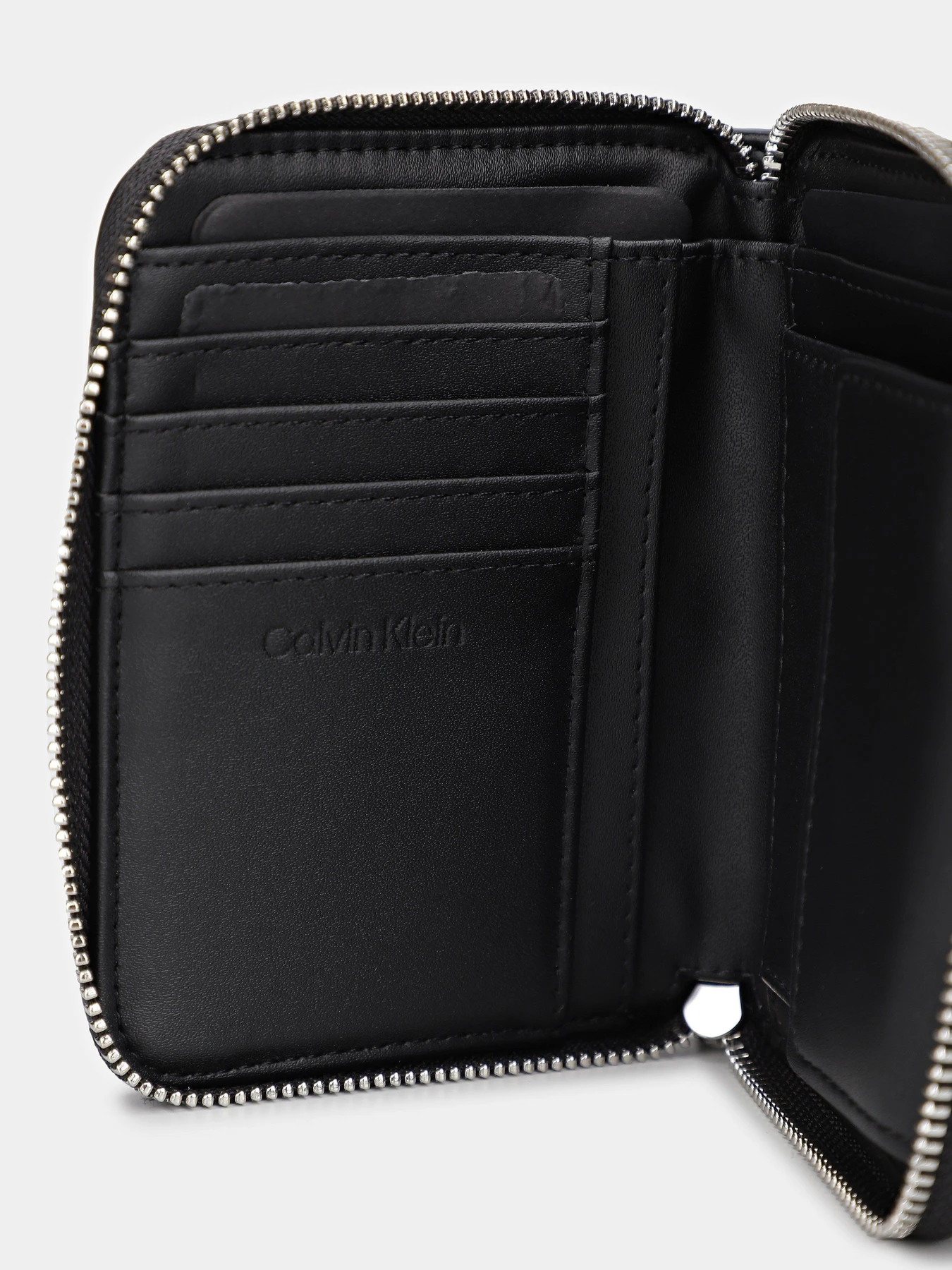 Гаманці Calvin Klein Embossed Logo модель K60K612437-BEH Фото