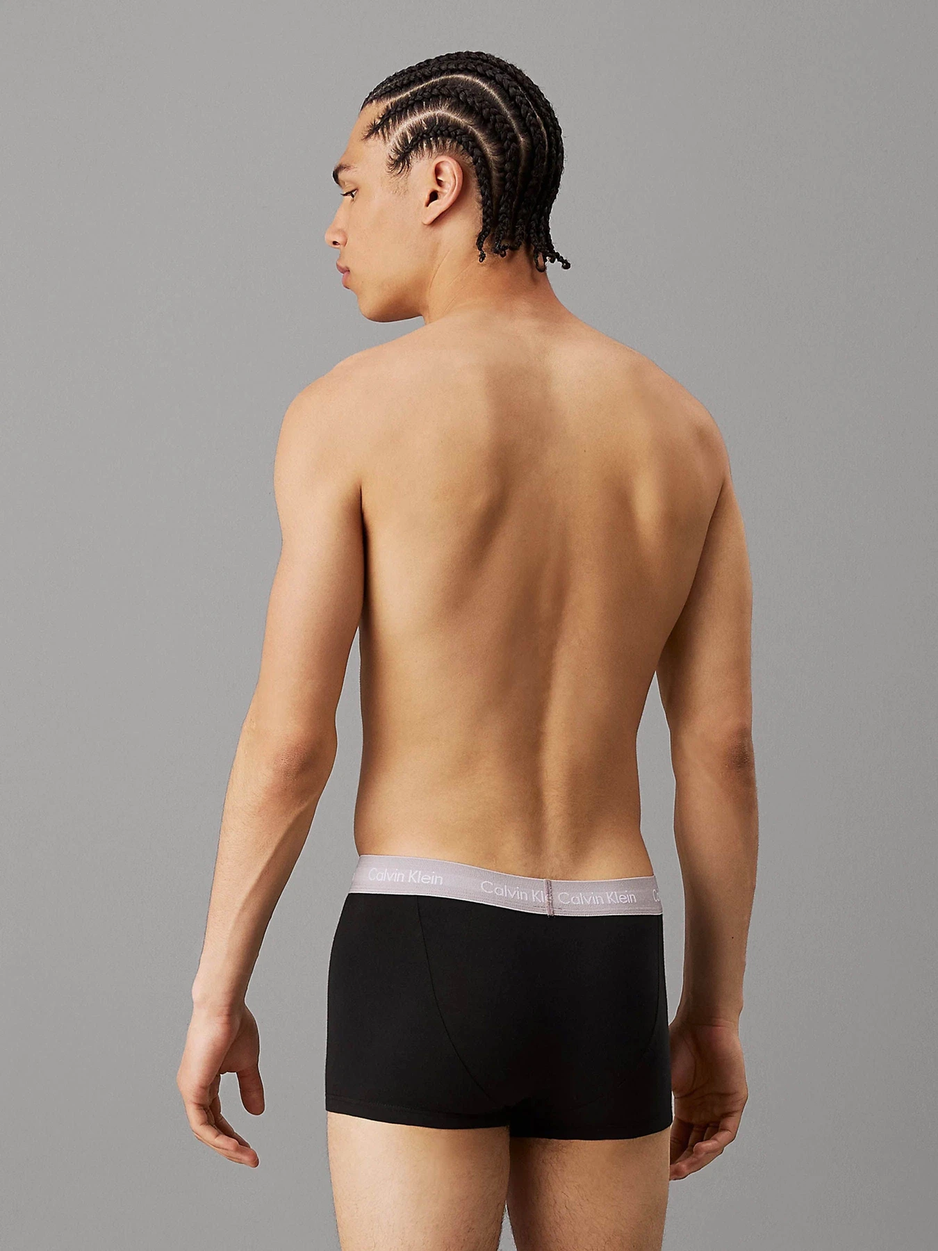 Нижнее белье Calvin Klein Underwear 3p Low Rise Trunk модель 0000U2664G-QRV Нижнее белье Calvin Klein Underwear 3p Low Rise Trunk модель 0000U2664G-QRV Фото