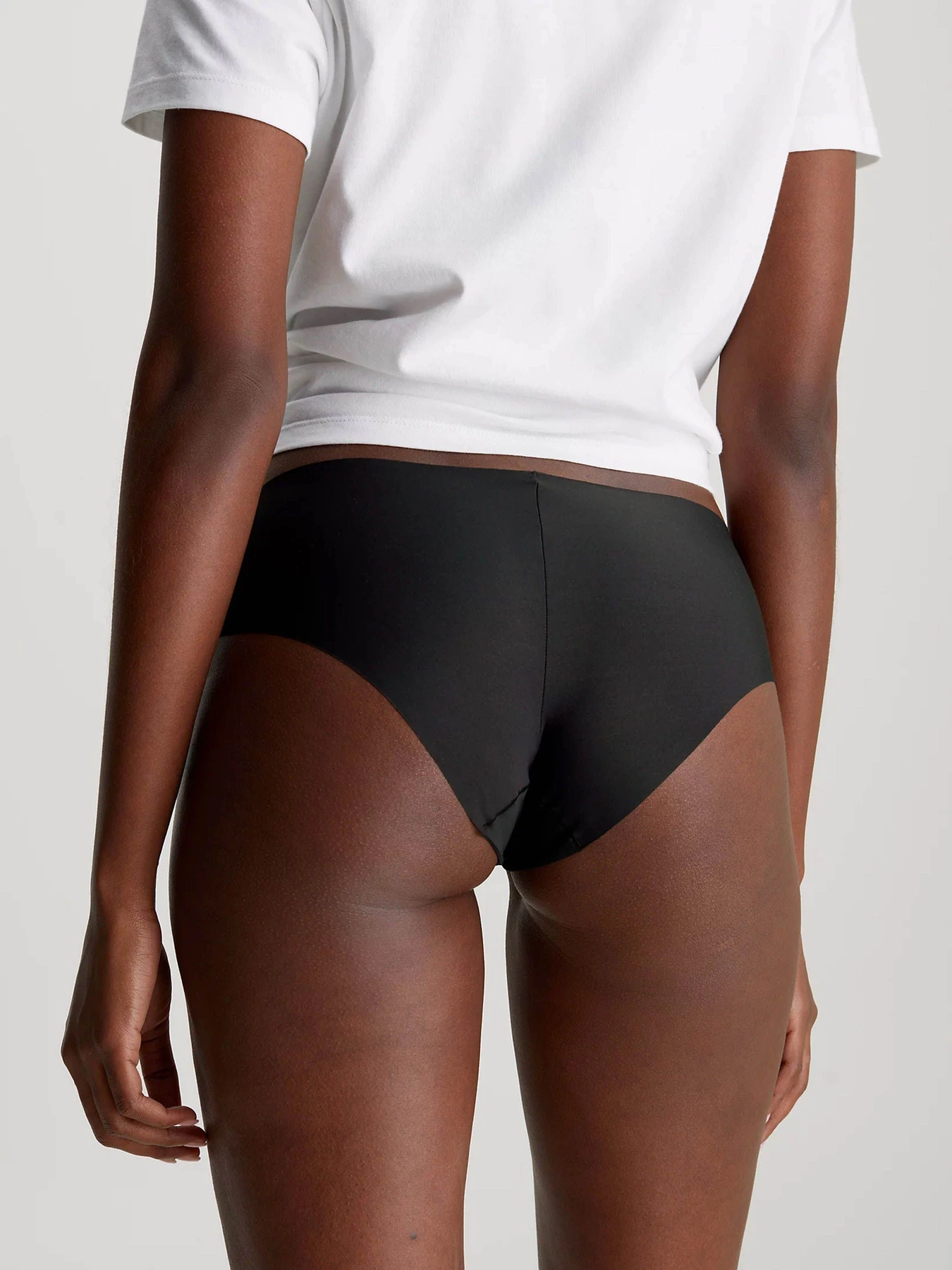 Нижнее белье Calvin Klein Underwear 3 Pack Hipster Panties - Invisibles модель 000QD3559E-UB1 Нижнее белье Calvin Klein Underwear 3 Pack Hipster Panties - Invisibles модель 000QD3559E-UB1 Фото