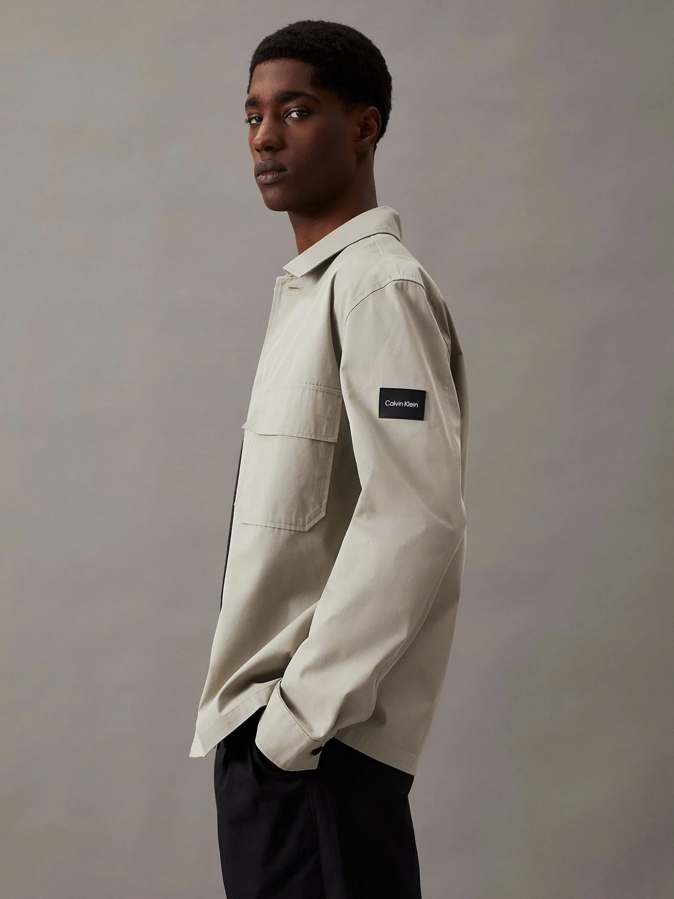 Рубашки Calvin Klein Cotton Nylon Overshirt модель K10K109920-PC7 Рубашки Calvin Klein Cotton Nylon Overshirt модель K10K109920-PC7 Фото