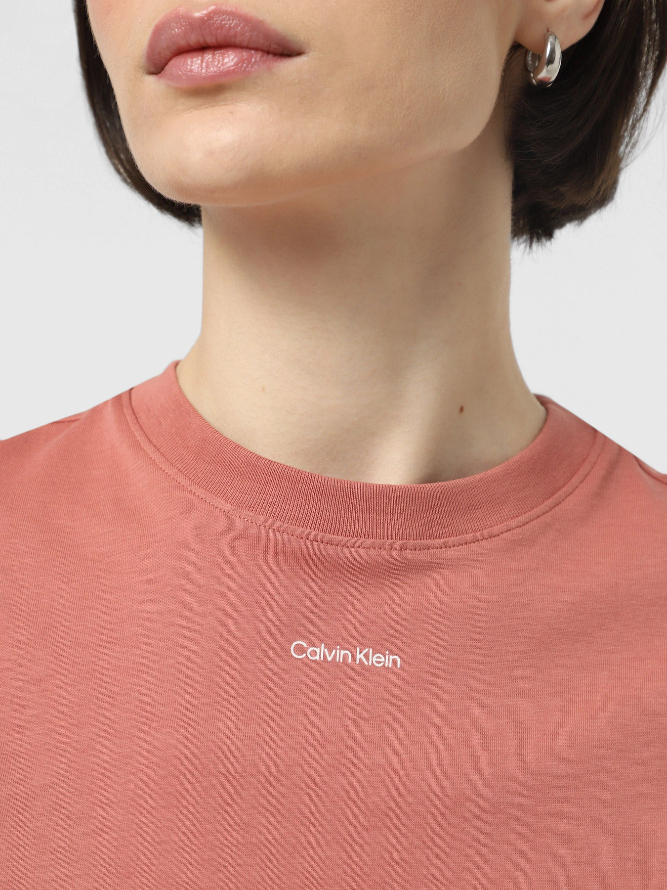 Футболки и поло Calvin Klein Nano Logo модель K20K207519-SM8 Футболки и поло Calvin Klein Nano Logo модель K20K207519-SM8 Фото