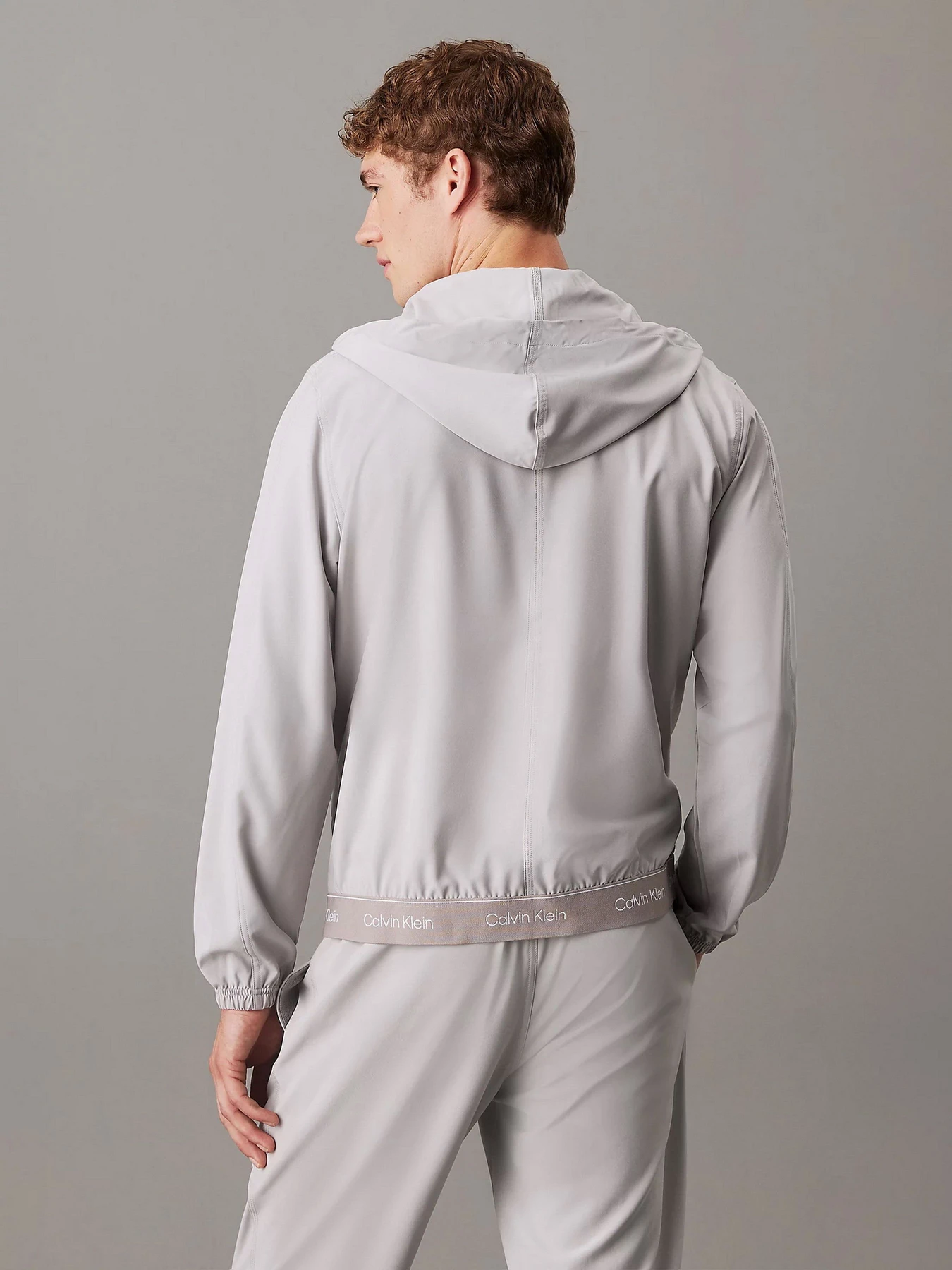 Куртки и дубленки Calvin Klein Modern Sport модель 00GMS4O525-4VX Куртки и дубленки Calvin Klein Modern Sport модель 00GMS4O525-4VX Фото