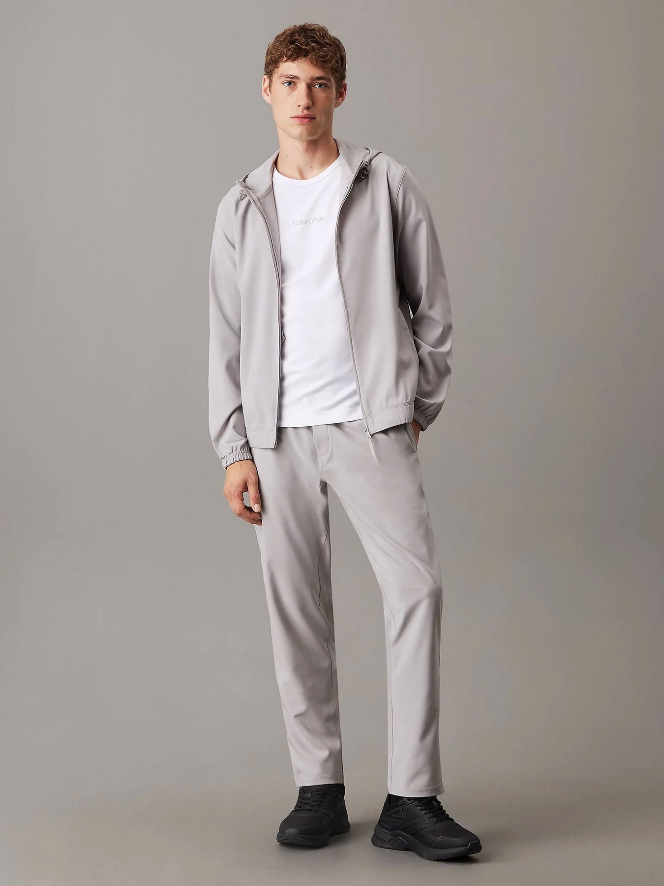Куртки и дубленки Calvin Klein Modern Sport модель 00GMS4O525-4VX Куртки и дубленки Calvin Klein Modern Sport модель 00GMS4O525-4VX Фото