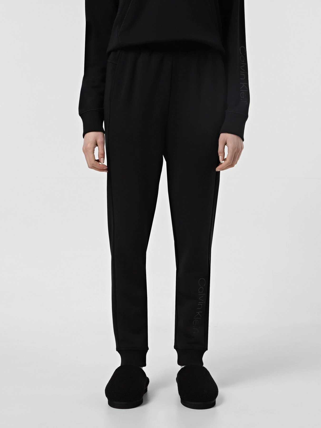 Брюки Calvin Klein Essentials модель 00GWF4P601-BAE Фото