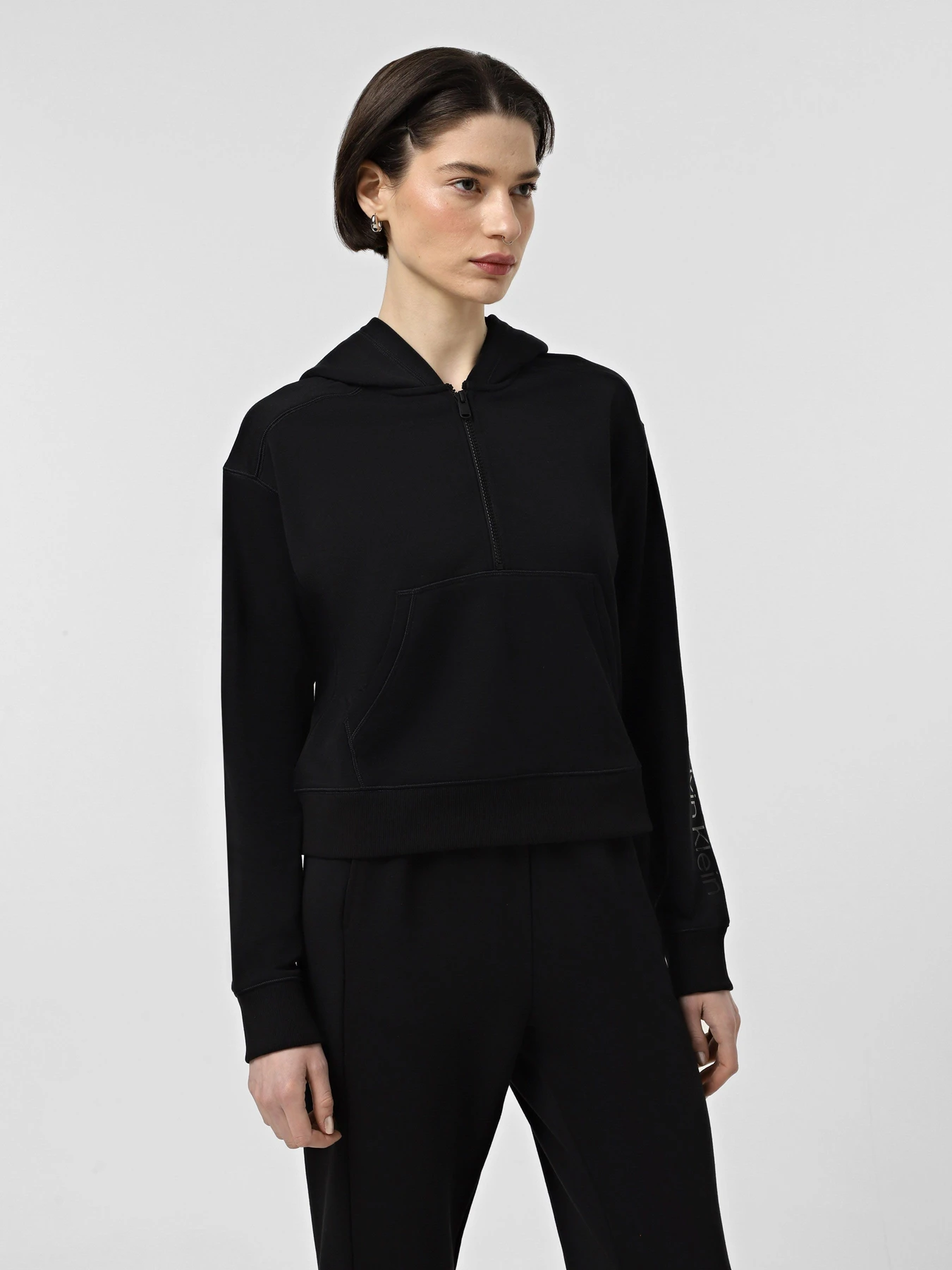 Худи и свитшоты Calvin Klein Essentials модель 00GWF4W303-BAE Фото