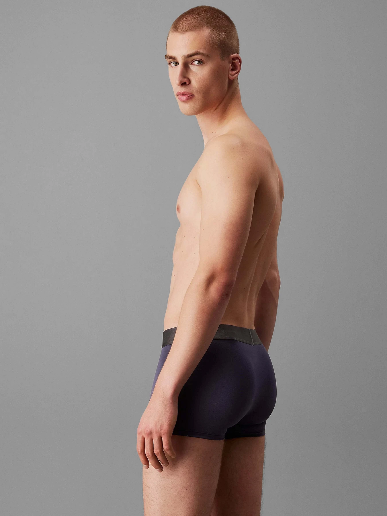 Нижнее белье Calvin Klein Underwear модель LV00NB4269-VSA Нижнее белье Calvin Klein Underwear модель LV00NB4269-VSA Фото