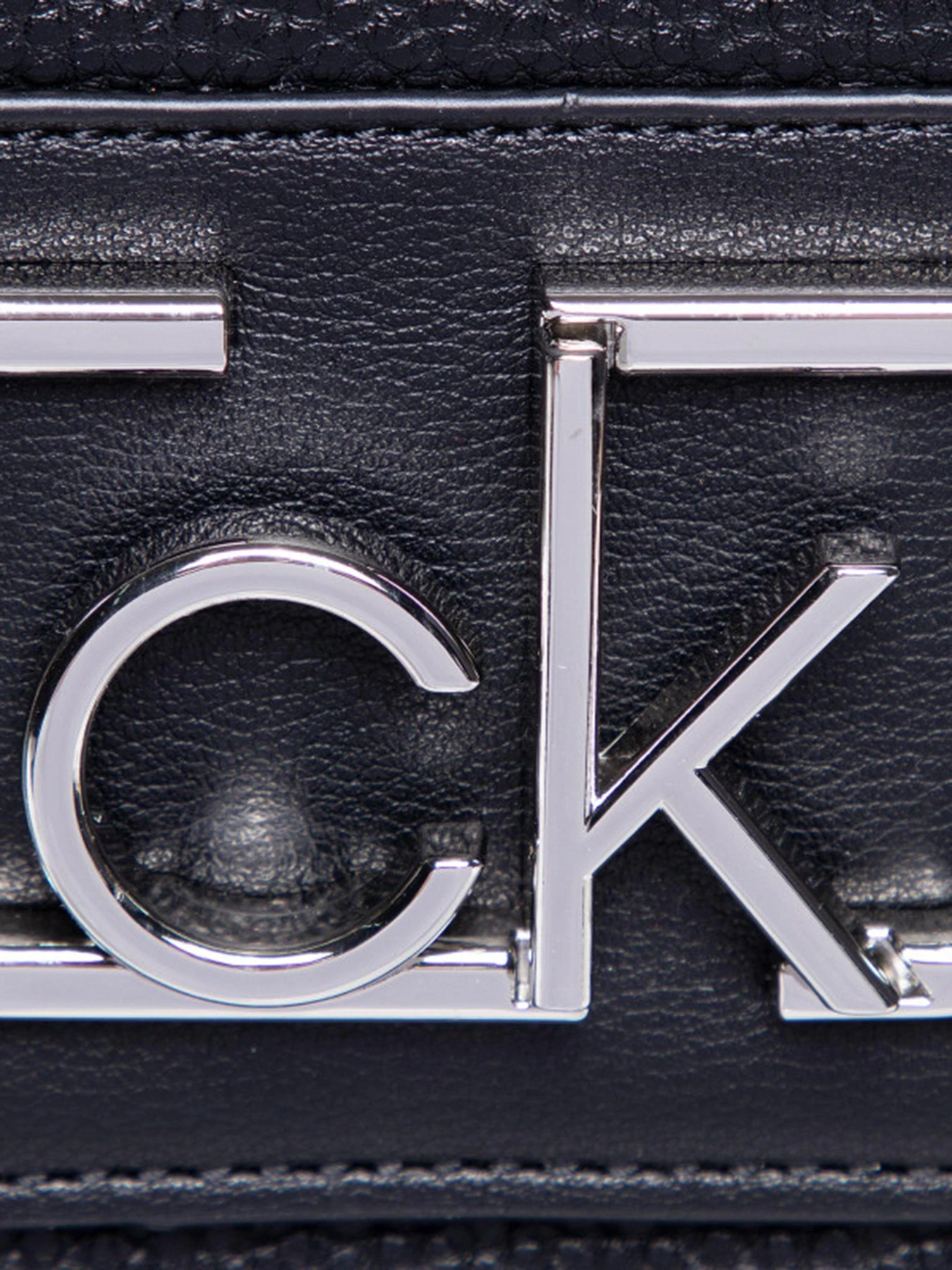 Сумки Calvin Klein модель K60K607091_BAX0 Сумки Calvin Klein модель K60K607091_BAX0 Фото
