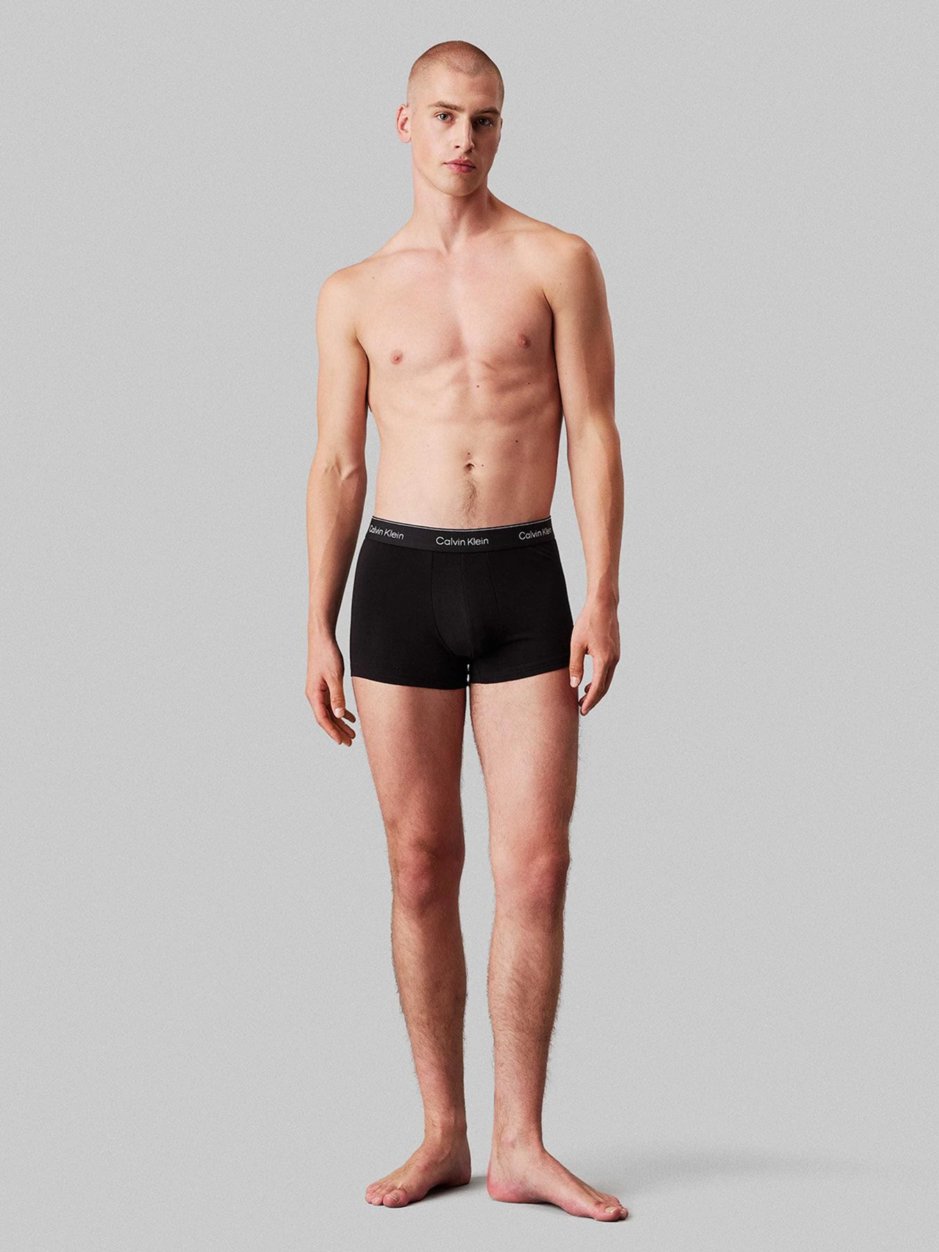 Нижнее белье Calvin Klein Underwear модель LV00NB4392-VR9 Нижнее белье Calvin Klein Underwear модель LV00NB4392-VR9 Фото