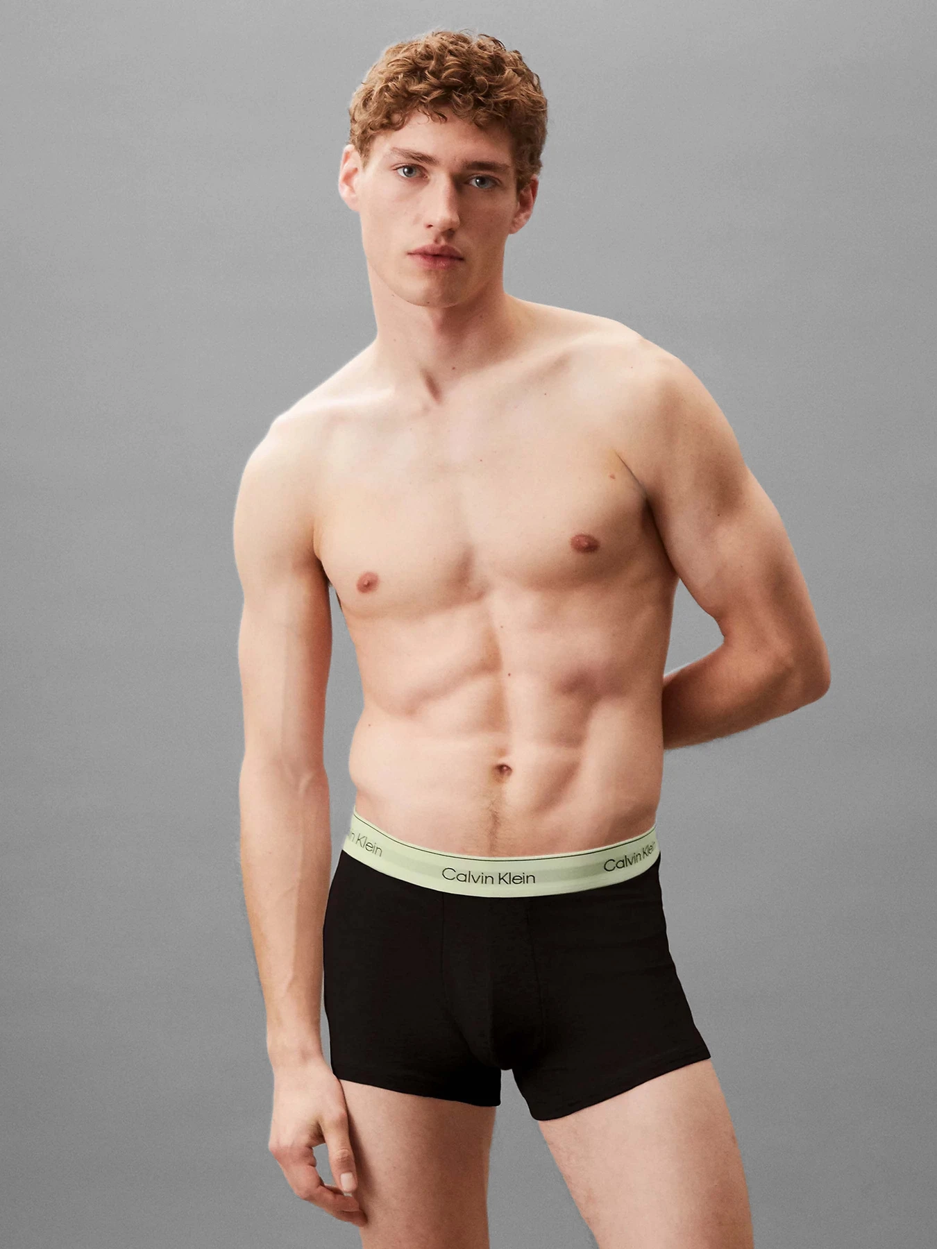 Нижнее белье Calvin Klein Underwear модель LV00NB4392-VRB Нижнее белье Calvin Klein Underwear модель LV00NB4392-VRB Фото