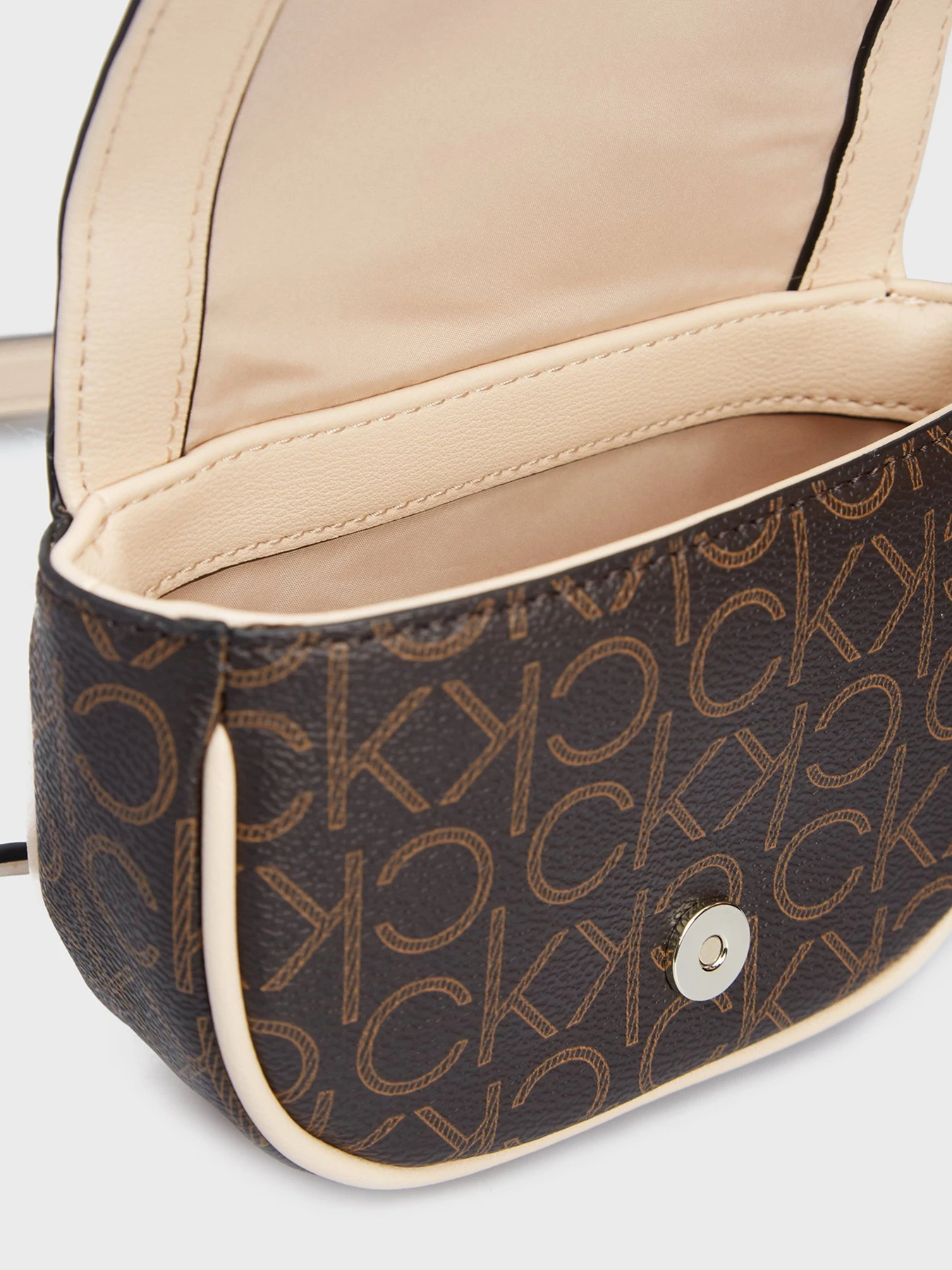 Сумки Calvin Klein модель K60K607135_0GX0 Фото