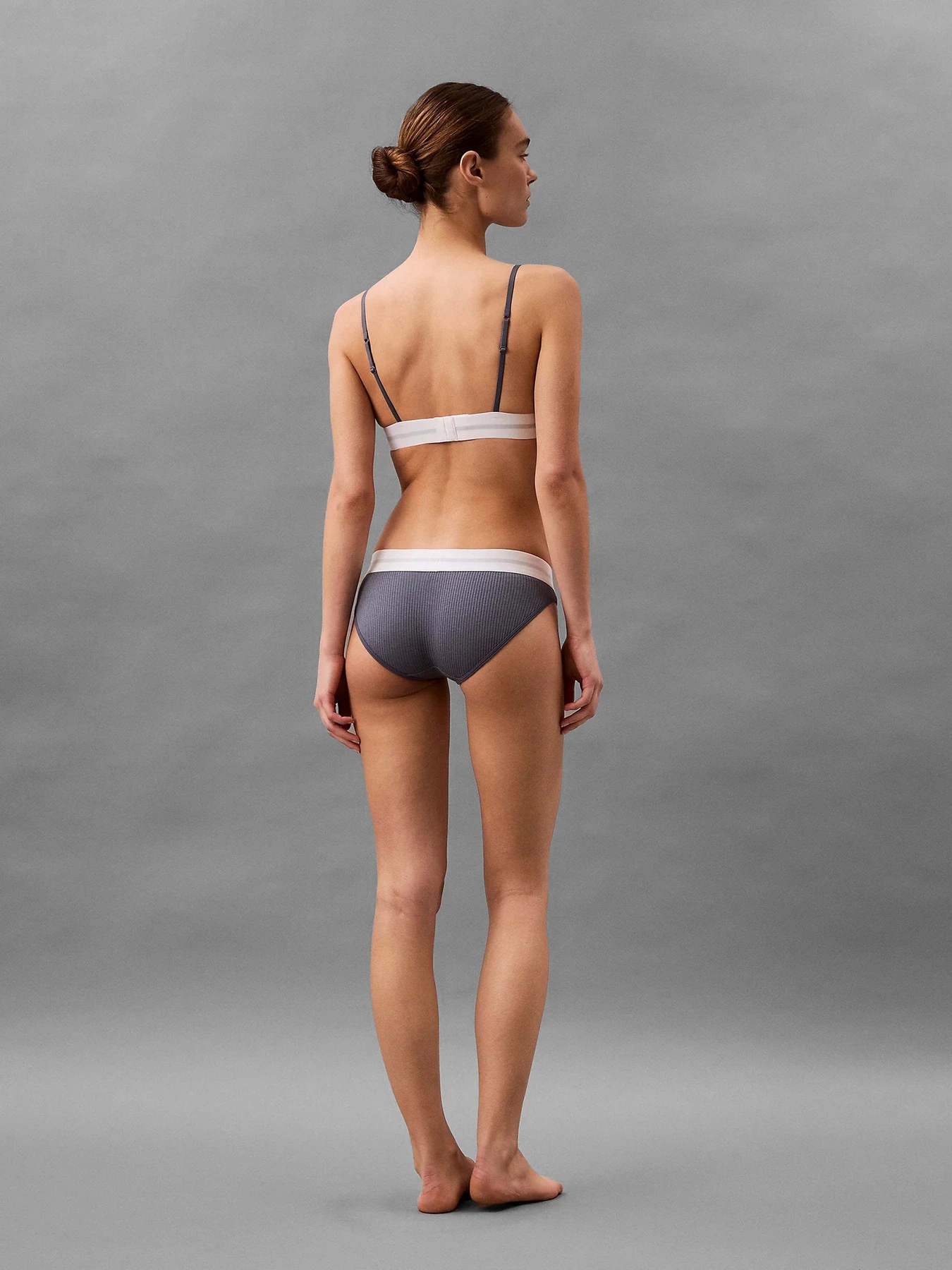 Нижнее белье Calvin Klein Underwear модель LV00QF8248-FCG Нижнее белье Calvin Klein Underwear модель LV00QF8248-FCG Фото