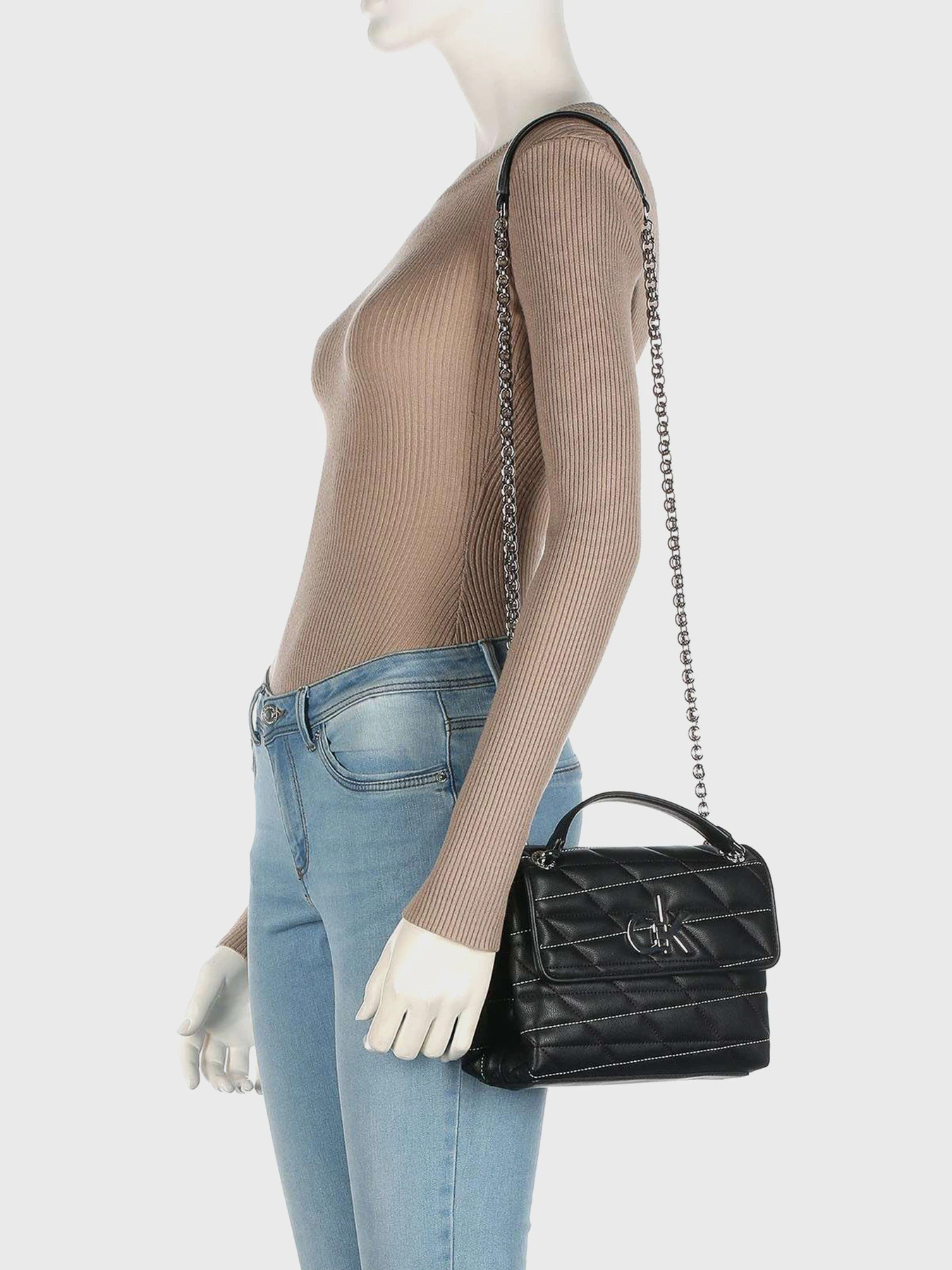 Сумки Calvin Klein модель K60K607150_BAX0 Сумки Calvin Klein модель K60K607150_BAX0 Фото