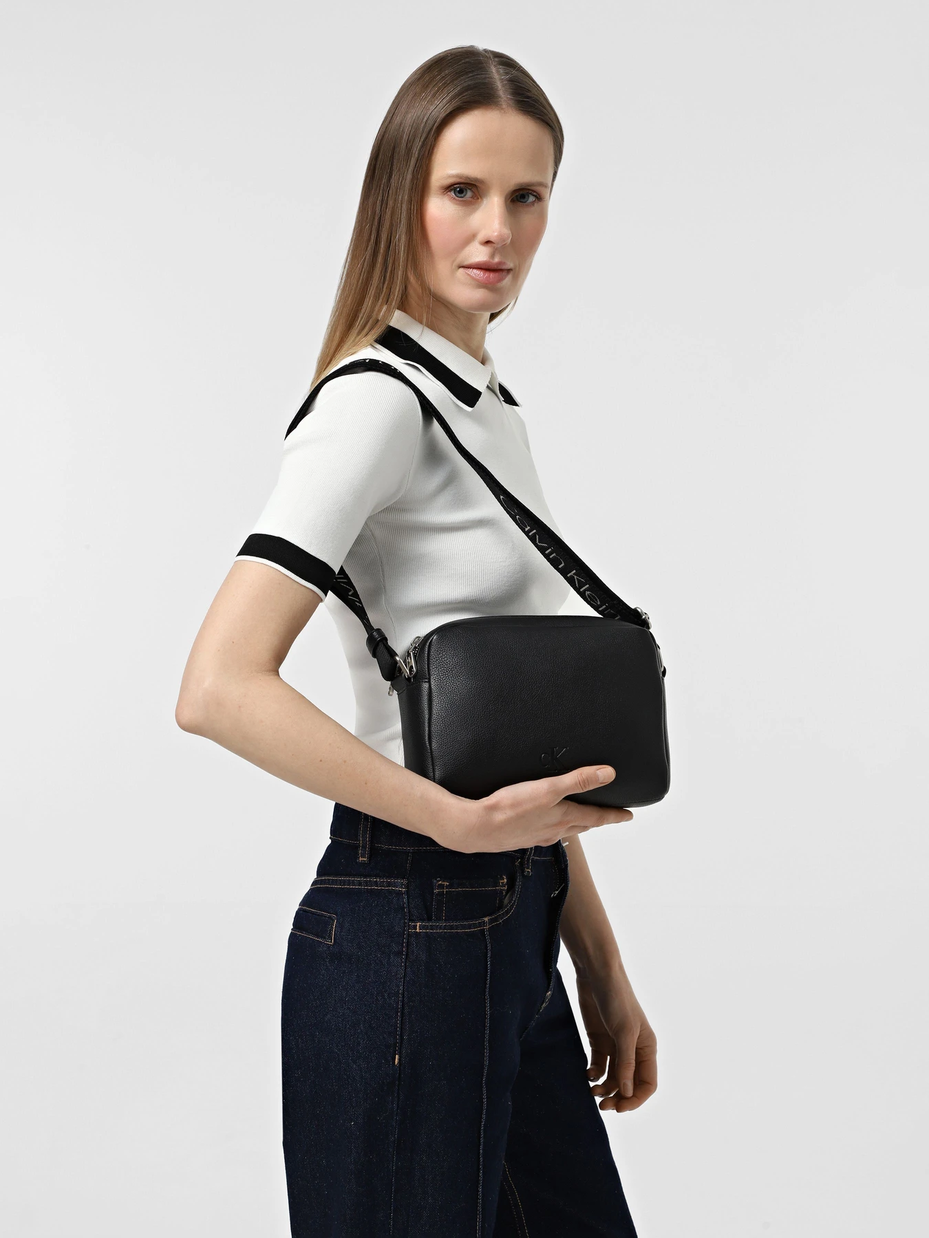 Сумки Calvin Klein модель K60K612711-BEH Фото