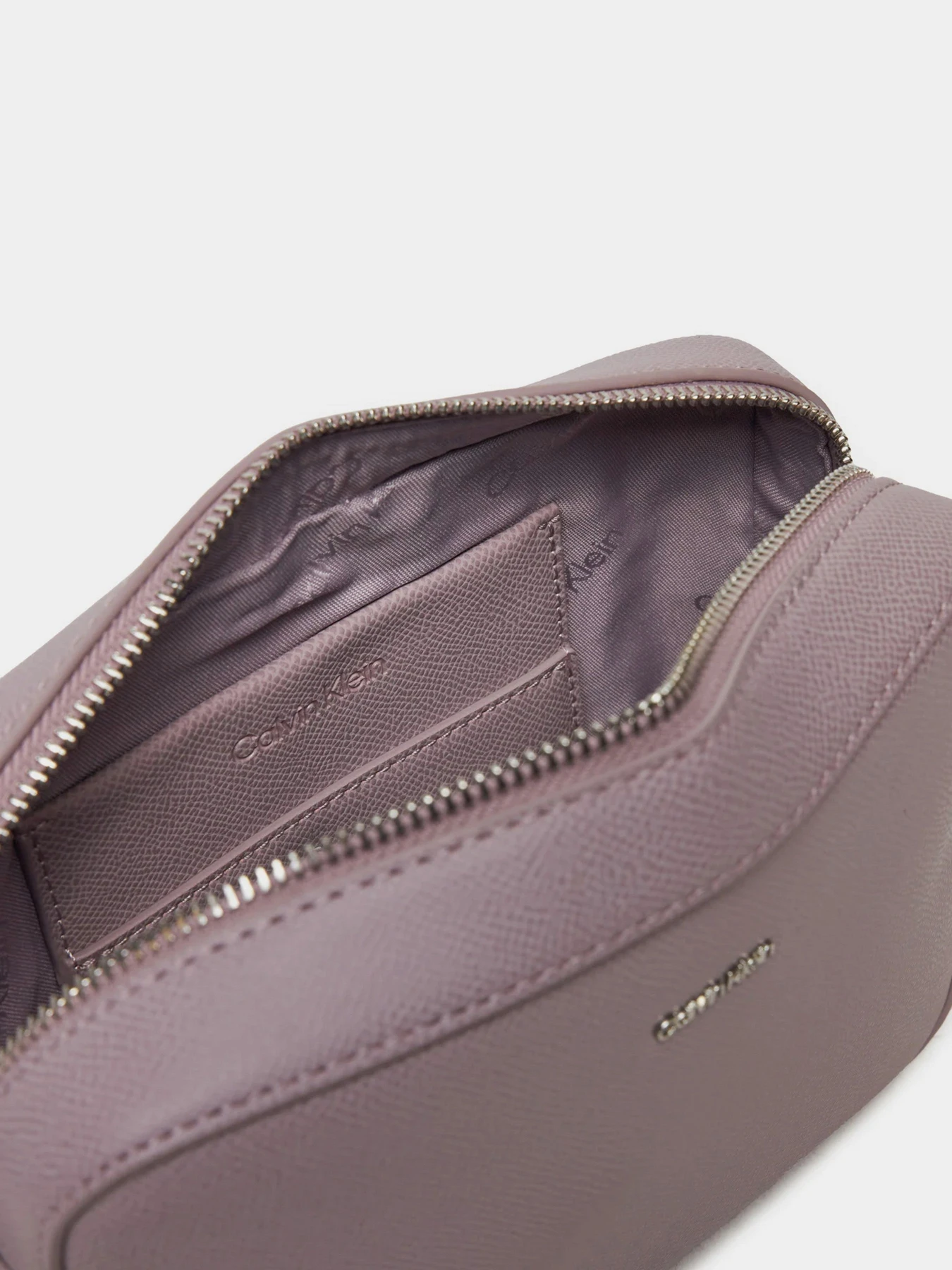 Сумки Calvin Klein модель K60K613084-VHE Сумки Calvin Klein модель K60K613084-VHE Фото