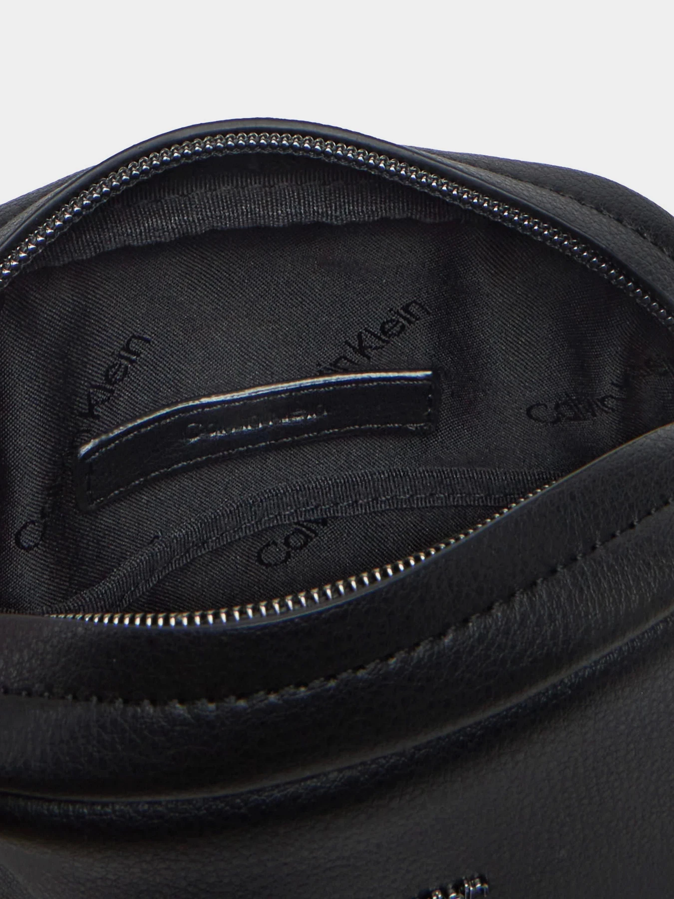 Сумки Calvin Klein модель K50K512969-BEH Сумки Calvin Klein модель K50K512969-BEH Фото
