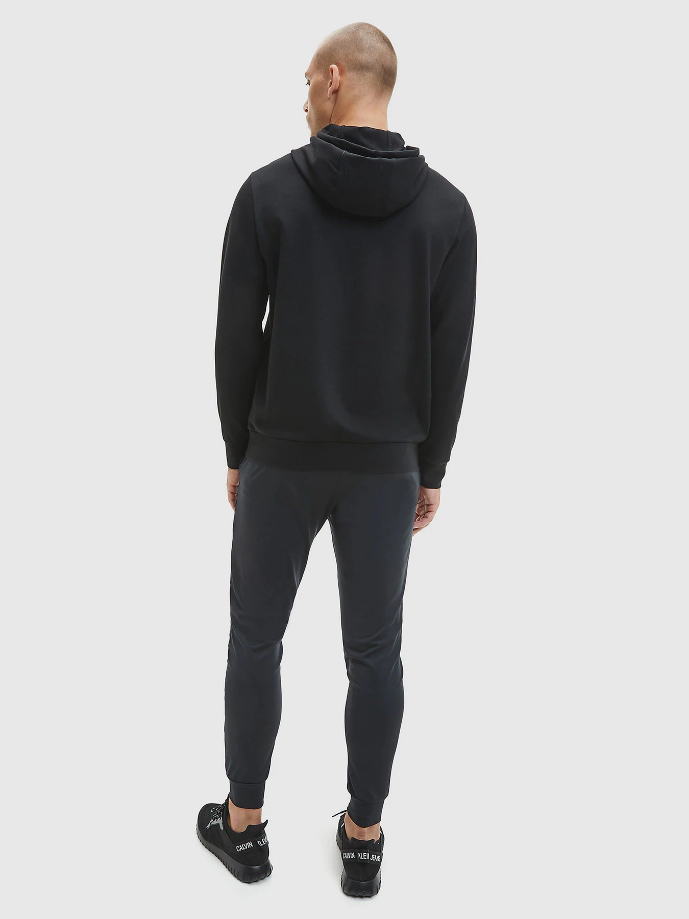 Худи и свитшоты Calvin Klein CK Performance модель 00GMF0W310-007 Худи и свитшоты Calvin Klein CK Performance модель 00GMF0W310-007 Фото