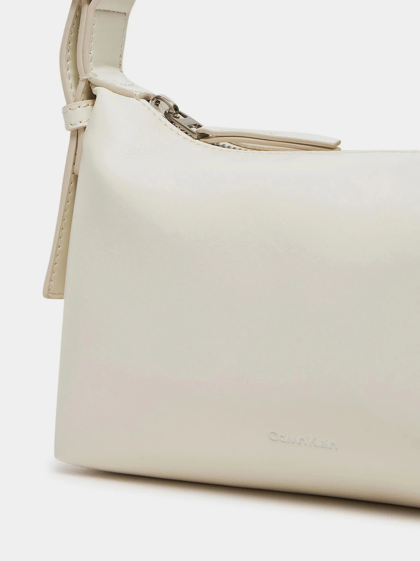 Сумки Calvin Klein модель K60K613027-67U Сумки Calvin Klein модель K60K613027-67U Фото