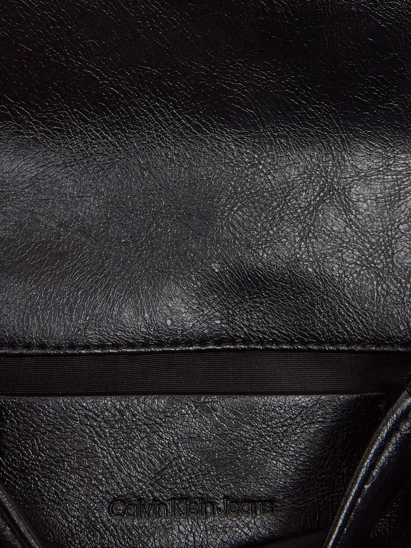 Сумки Calvin Klein модель LV04K3085G-UB1 Сумки Calvin Klein модель LV04K3085G-UB1 Фото