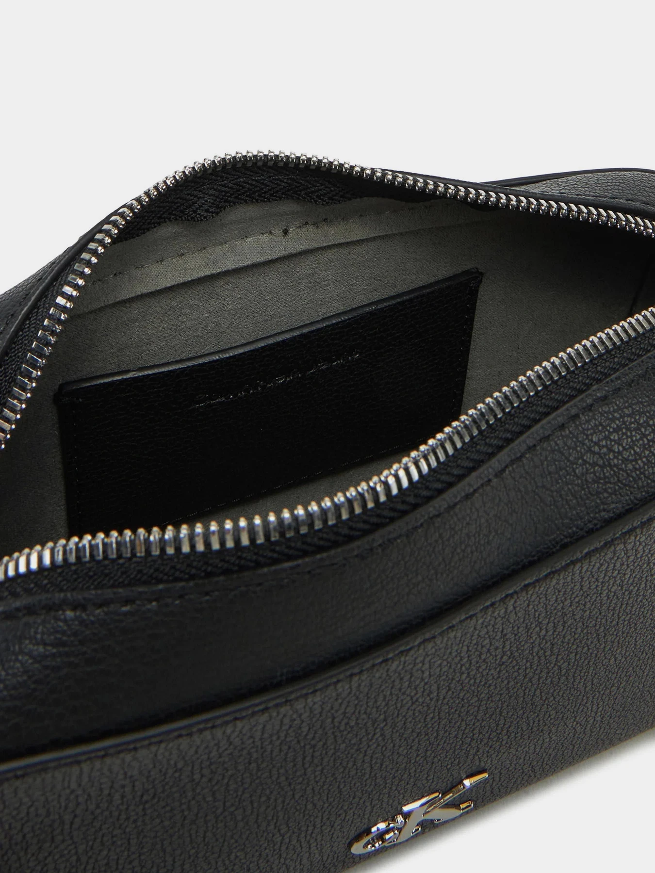 Сумки Calvin Klein модель LV04K3162G-UB1 Сумки Calvin Klein модель LV04K3162G-UB1 Фото