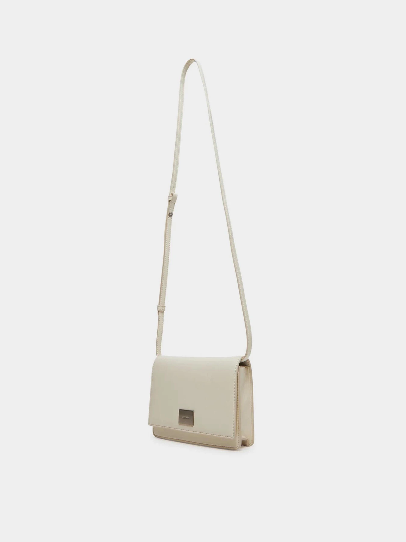 Сумки Calvin Klein модель K60K612967-67U Сумки Calvin Klein модель K60K612967-67U Фото