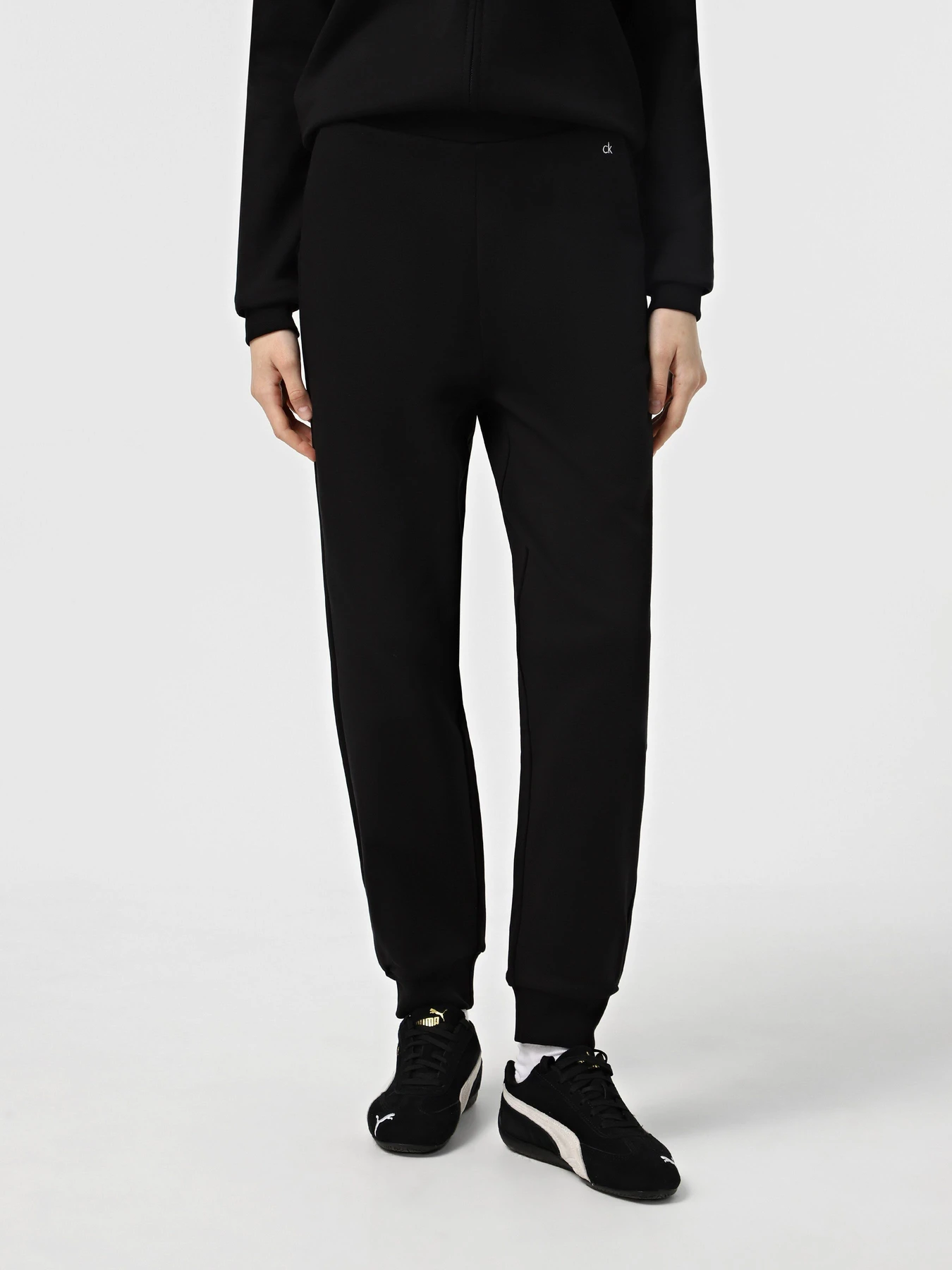 Брюки Calvin Klein модель K20K208427-BEH Брюки Calvin Klein модель K20K208427-BEH Фото