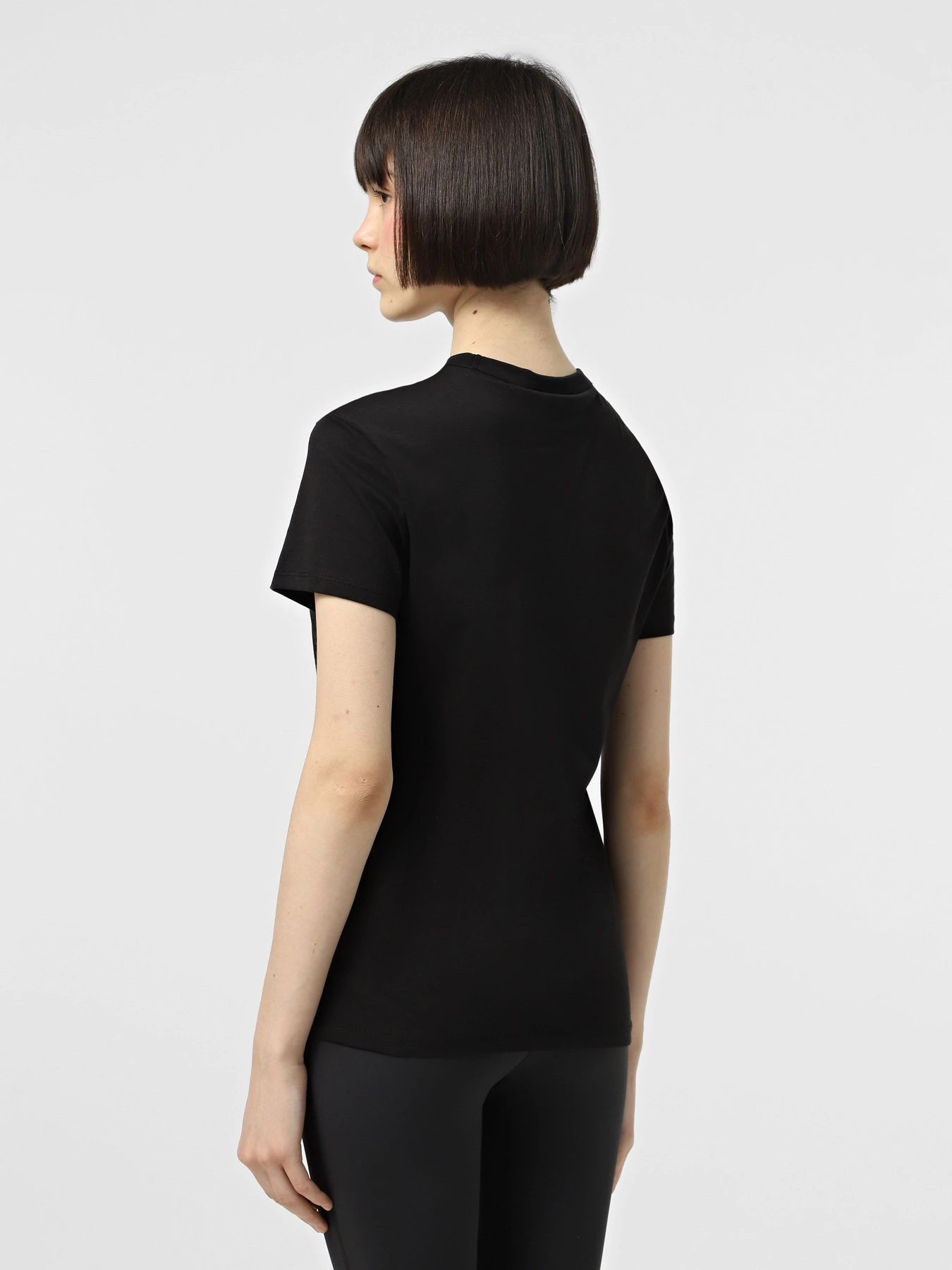 Футболки и поло Calvin Klein модель K20K208061-BEH Футболки и поло Calvin Klein модель K20K208061-BEH Фото