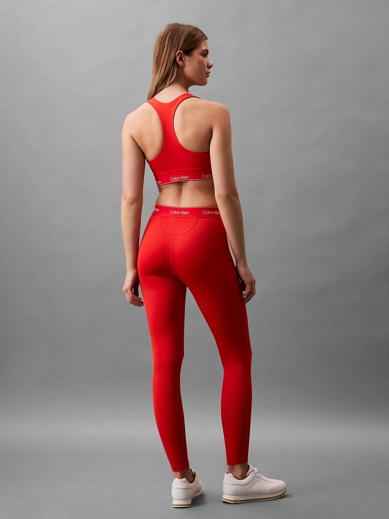 Брюки Calvin Klein модель LVGWS5L609-VO3 Брюки Calvin Klein модель LVGWS5L609-VO3 Фото