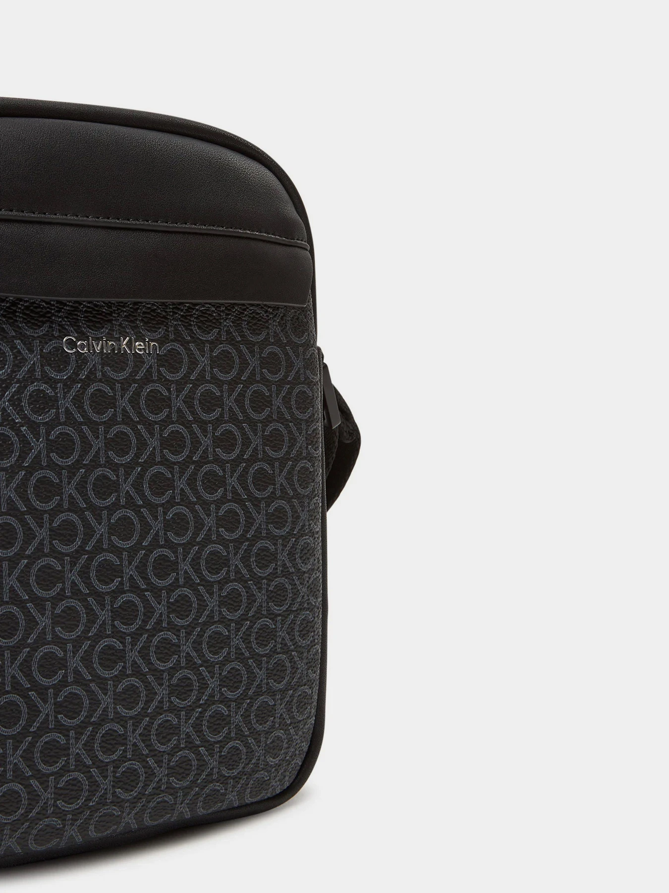 Сумки Calvin Klein модель LV04D3089G-UB1 Сумки Calvin Klein модель LV04D3089G-UB1 Фото