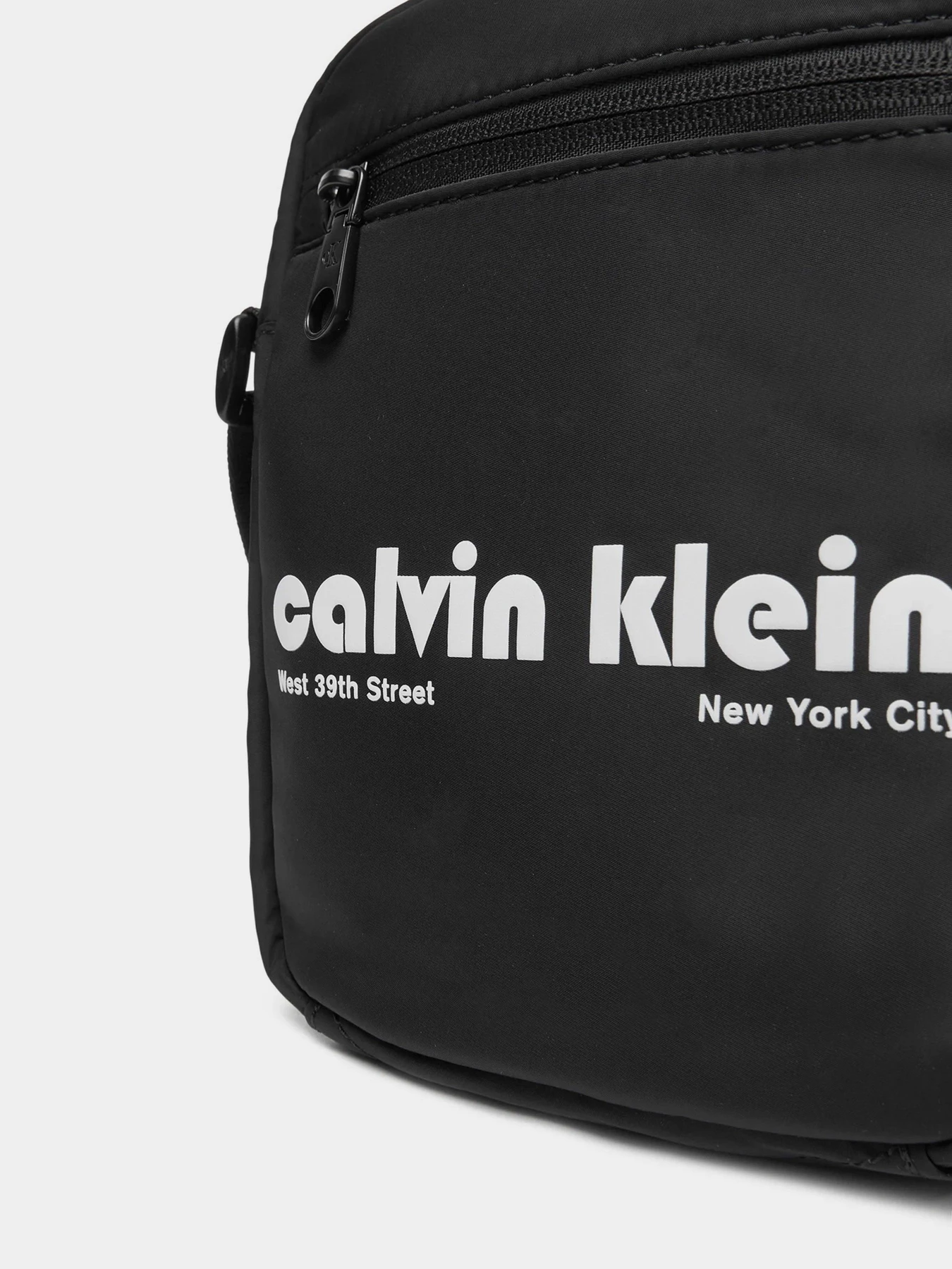 Сумки Calvin Klein модель LV04G3180G-UB1 Сумки Calvin Klein модель LV04G3180G-UB1 Фото