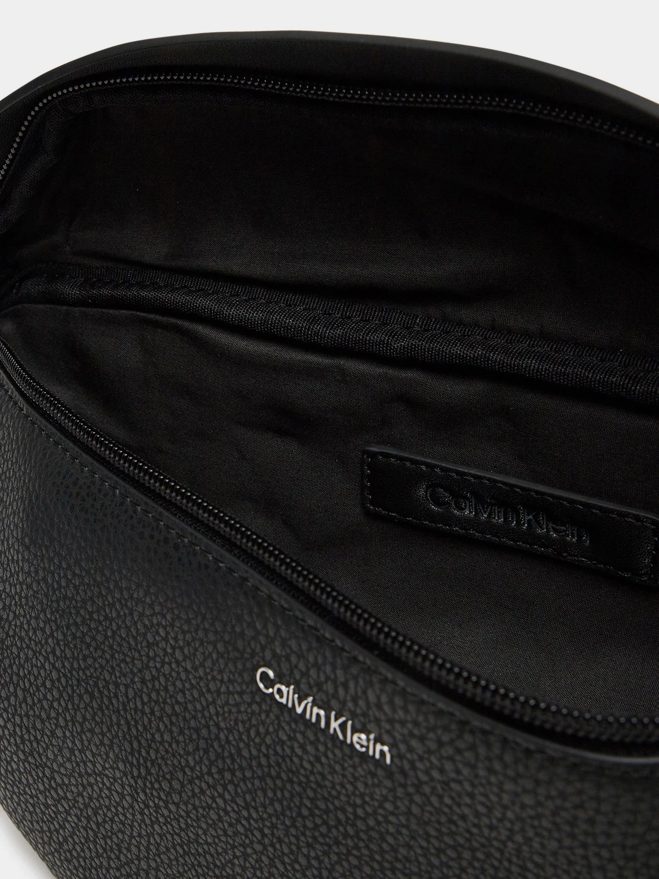 Сумки Calvin Klein модель LV04D3184G-UB1 Сумки Calvin Klein модель LV04D3184G-UB1 Фото