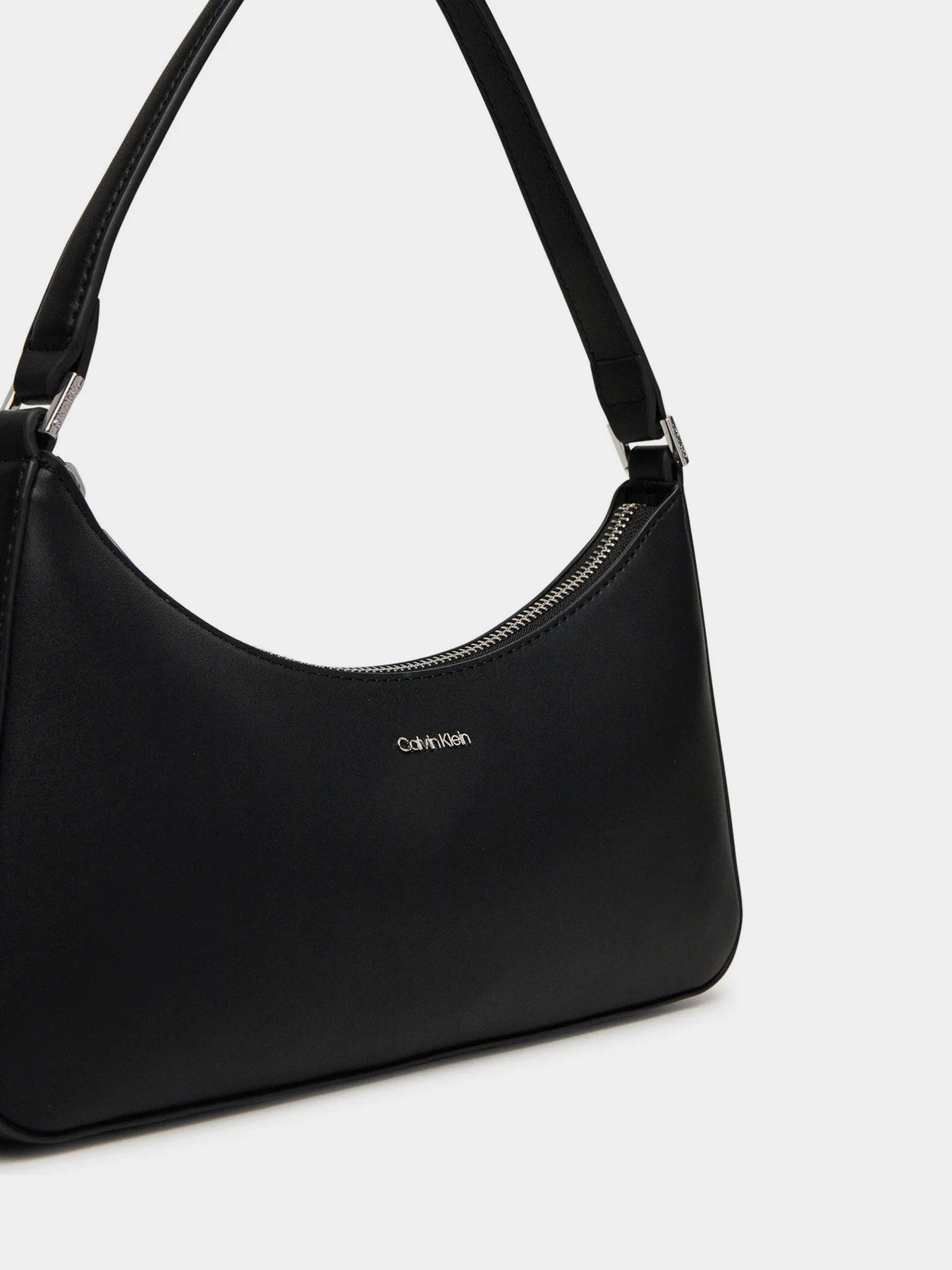 Сумки Calvin Klein модель LV04F3096G-UB1 Сумки Calvin Klein модель LV04F3096G-UB1 Фото