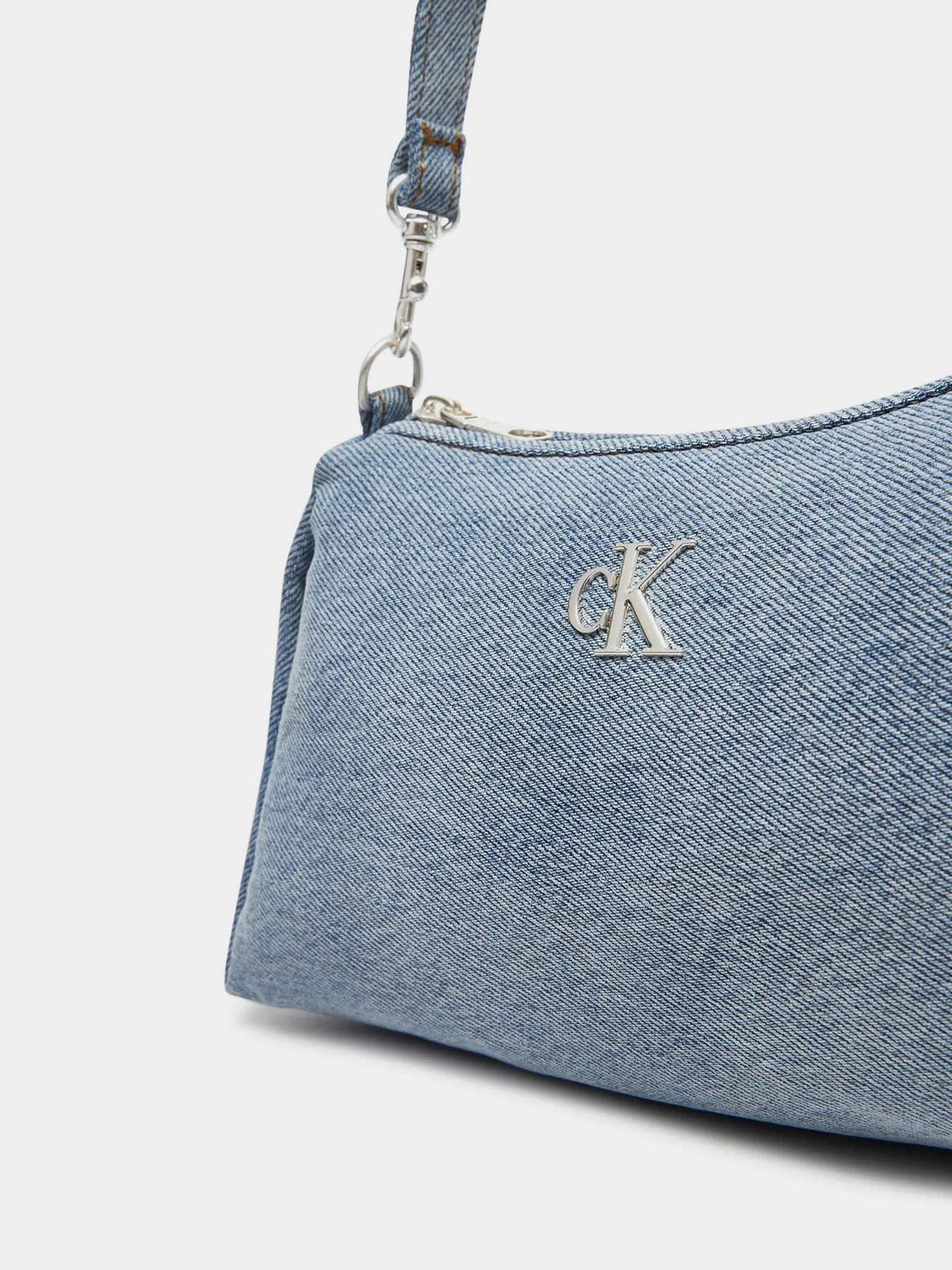 Сумки Calvin Klein модель LV04F3222G-VGO Сумки Calvin Klein модель LV04F3222G-VGO Фото