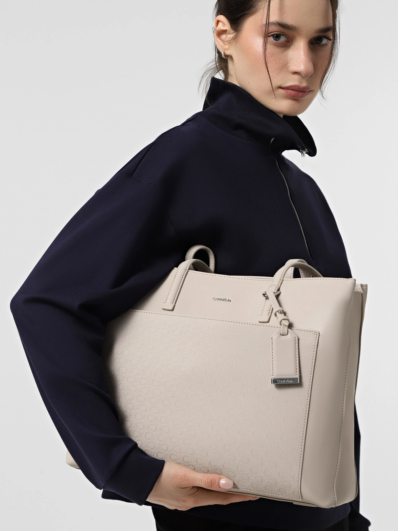 Сумки Calvin Klein модель LV04F3225G-RMU Фото