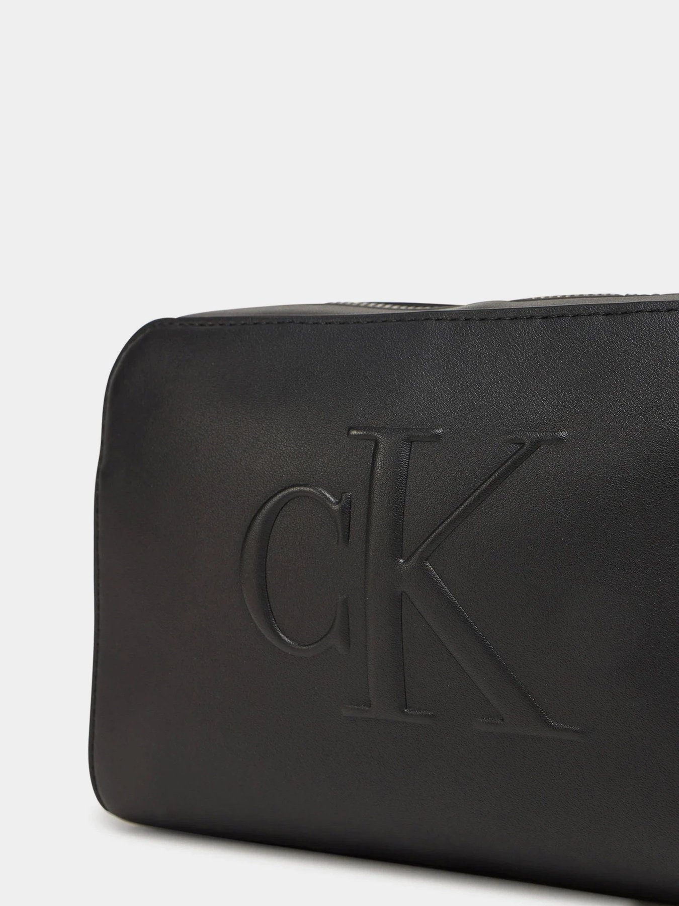 Сумки Calvin Klein модель LV04K3036G-UB1 Сумки Calvin Klein модель LV04K3036G-UB1 Фото