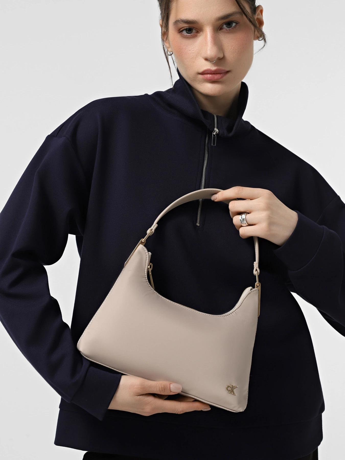 Сумки Calvin Klein модель LV04K3219G-RMU Сумки Calvin Klein модель LV04K3219G-RMU Фото