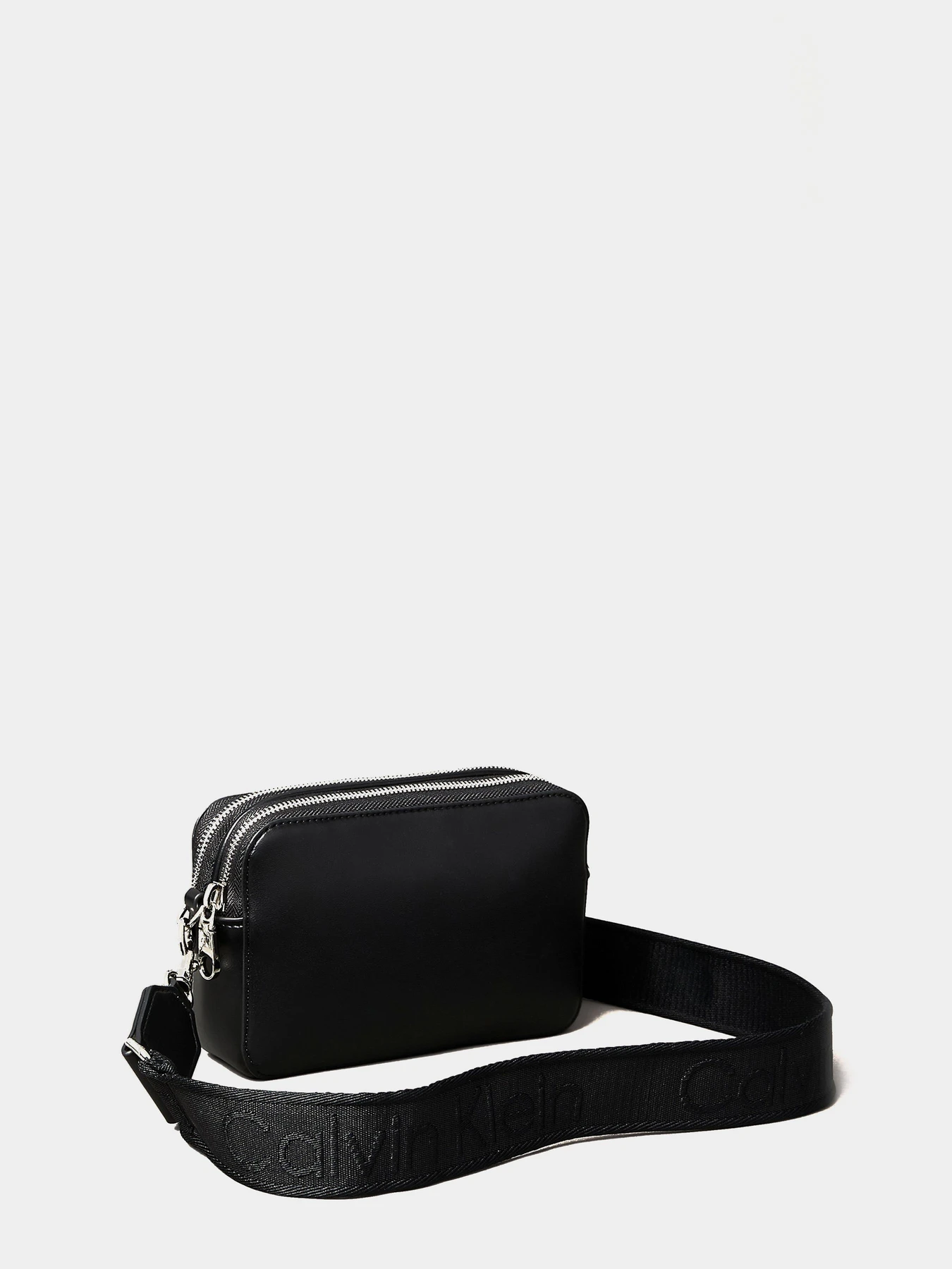 Сумки Calvin Klein модель LV04F3165G-2QP Сумки Calvin Klein модель LV04F3165G-2QP Фото